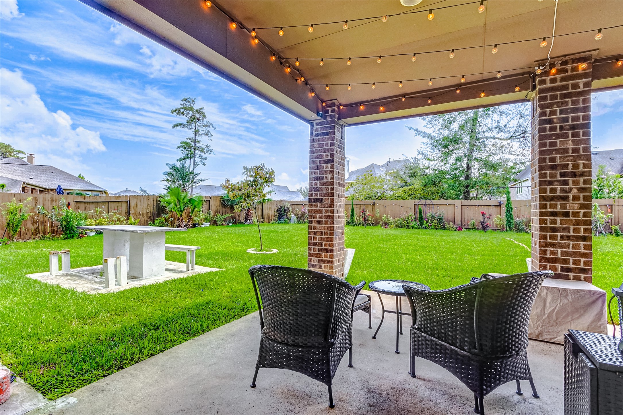 16214 Canova Hill Lane, Houston, TX 77044