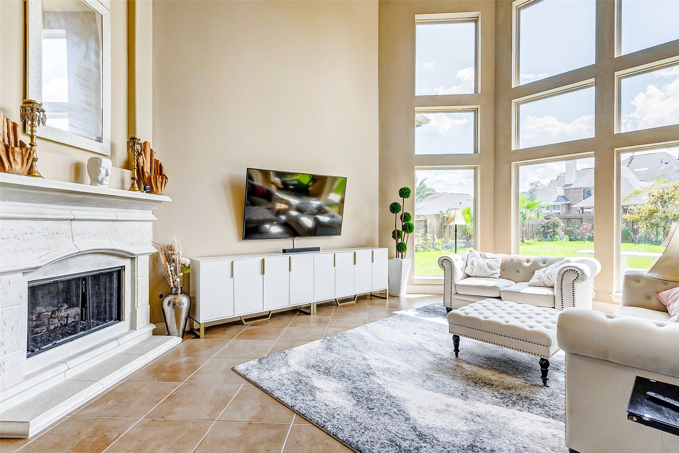 16214 Canova Hill Lane, Houston, TX 77044