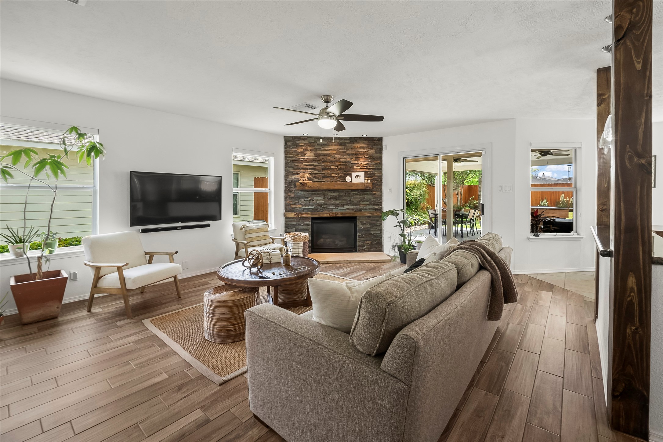 7806 Northfork Hollow Lane, Richmond, TX 77407