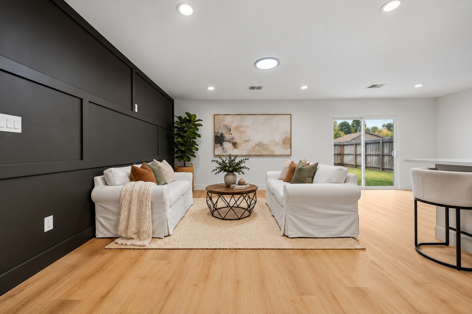 Combo virtual & real staging