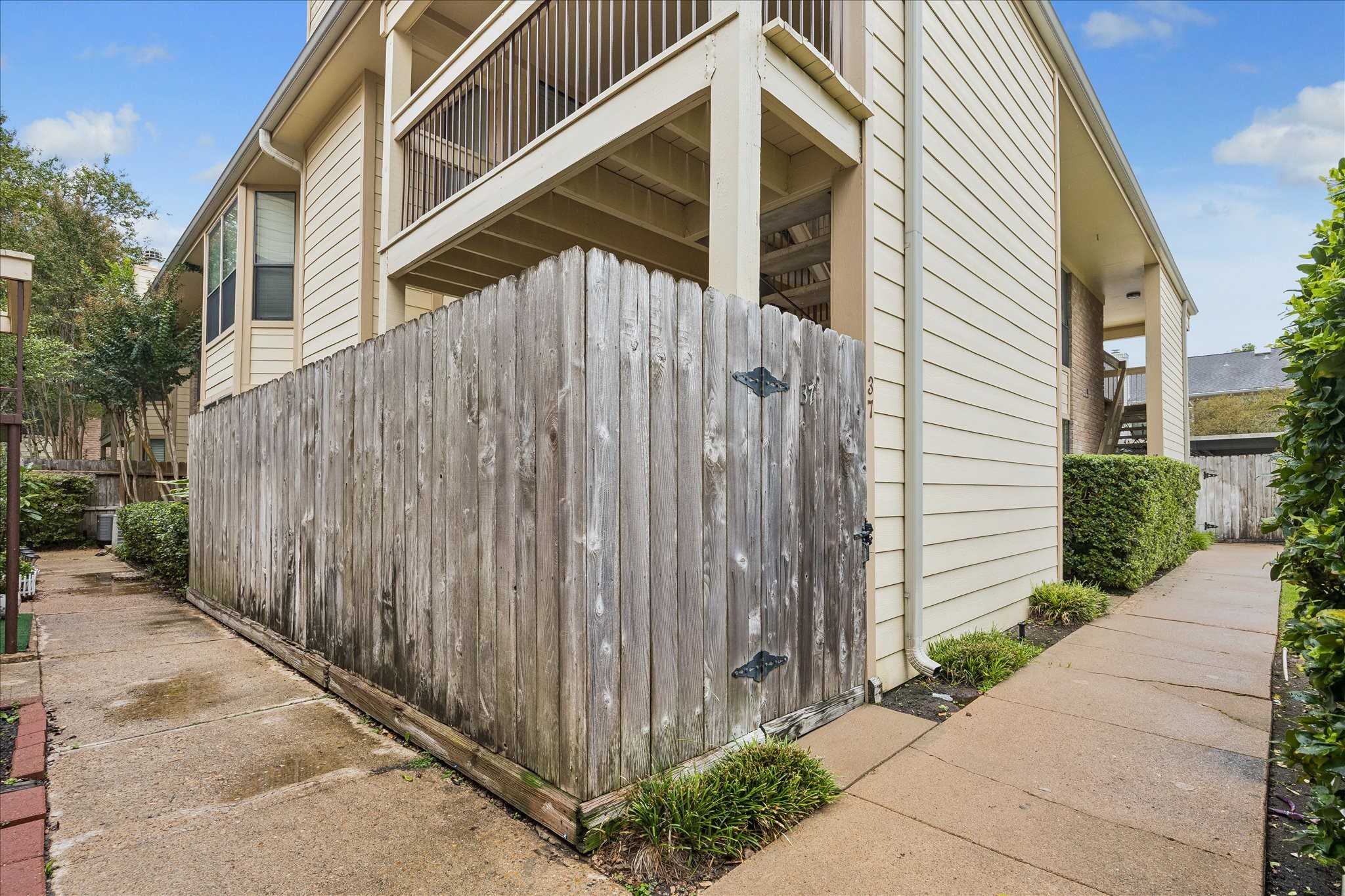 1881 Bering Drive, #37, Houston, TX 77057
