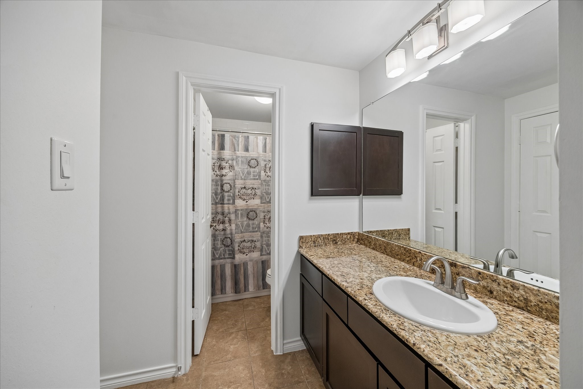 1881 Bering Drive, #37, Houston, TX 77057