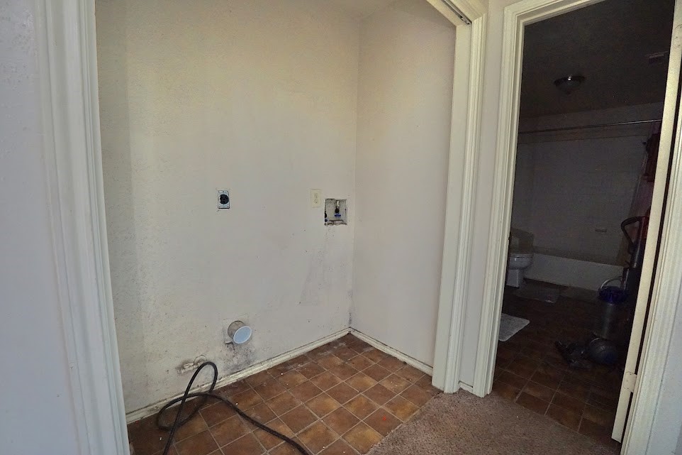 110 Almond Drive, Lake Jackson, TX 77566
