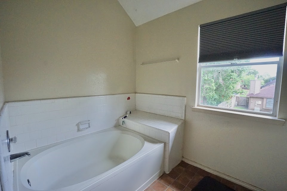 110 Almond Drive, Lake Jackson, TX 77566 110 Almond Drive, Lake Jackson, TX 77566