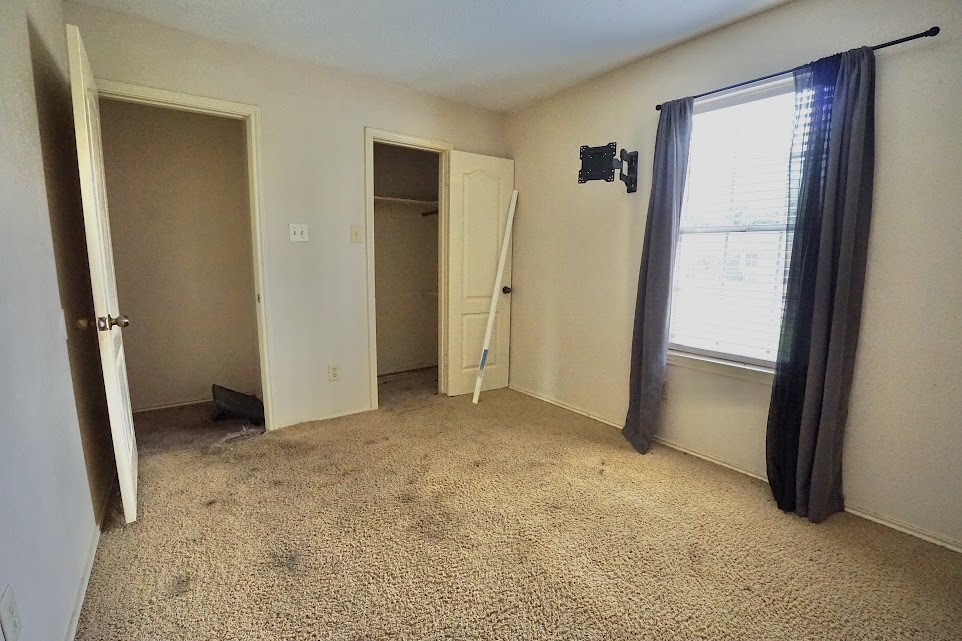 110 Almond Drive, Lake Jackson, TX 77566