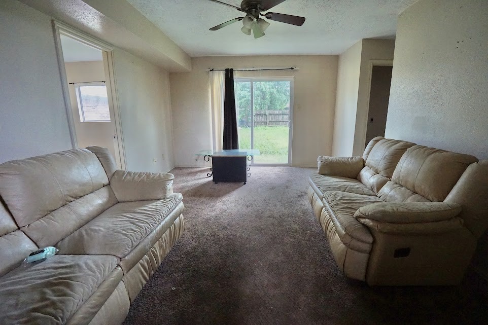 110 Almond Drive, Lake Jackson, TX 77566