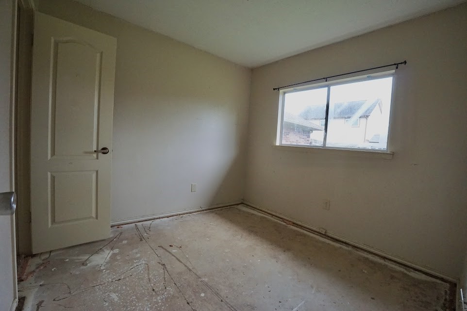 110 Almond Drive, Lake Jackson, TX 77566