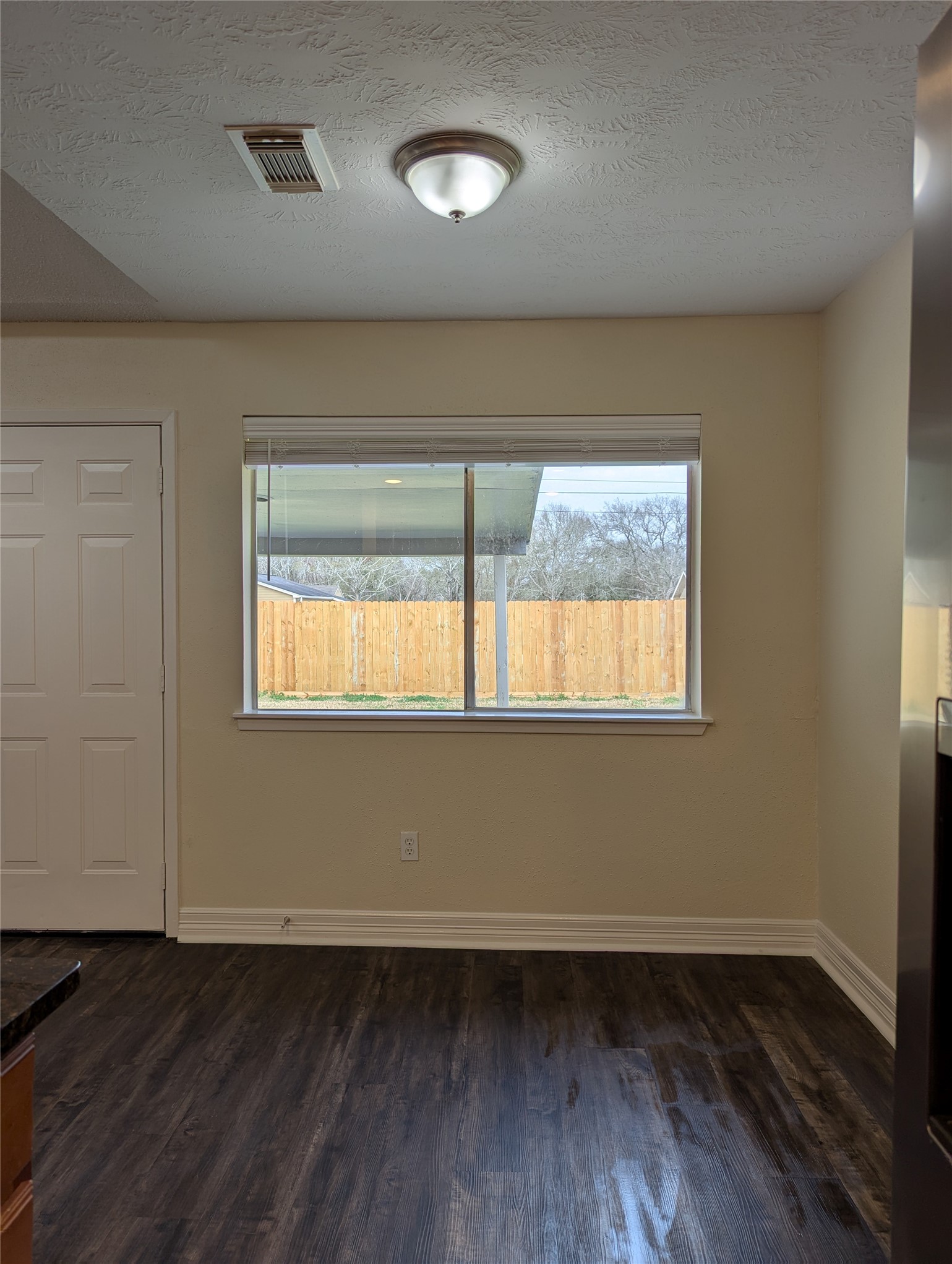 Breakfast/Eating Area
