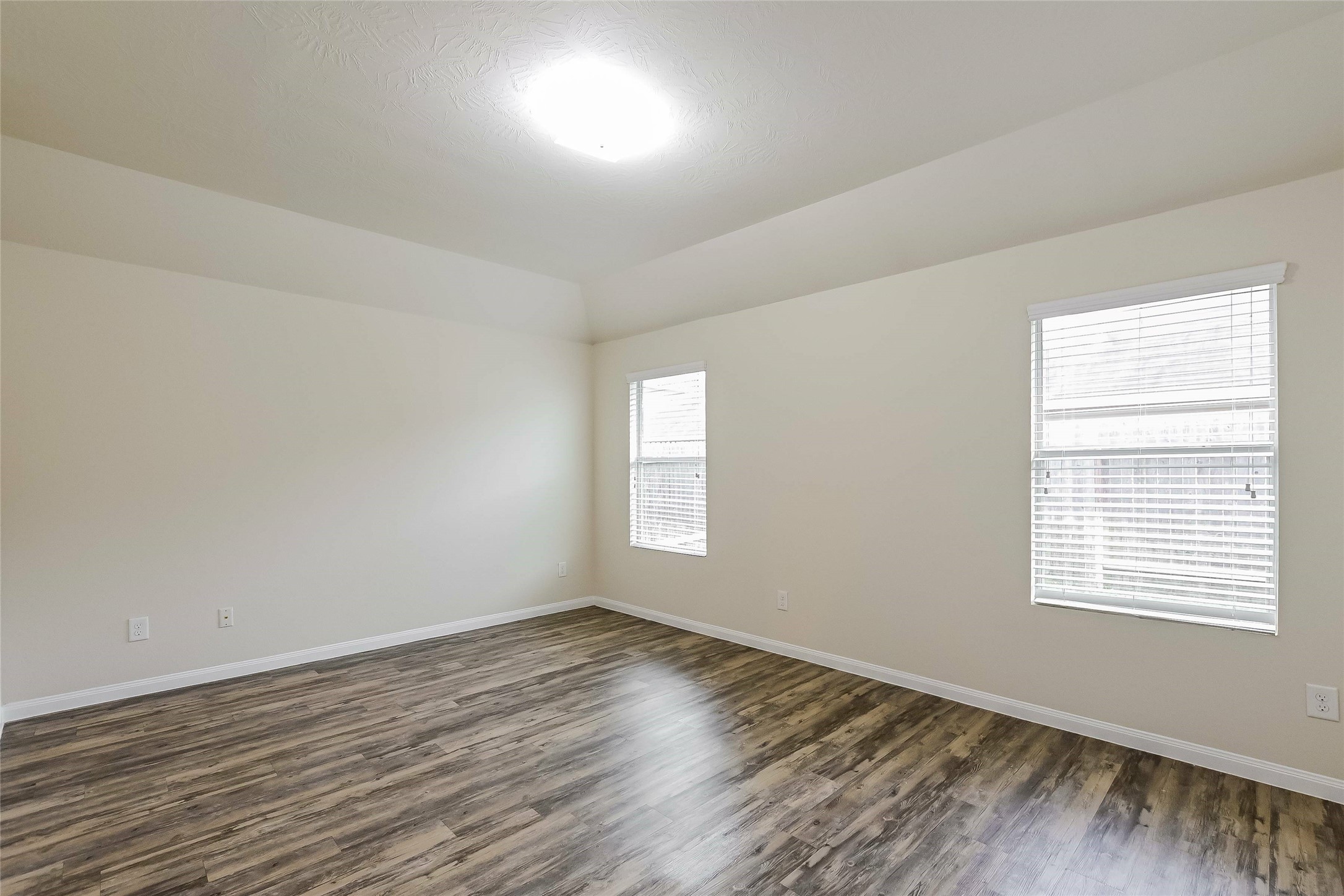 Photos may be representative of the floor plan and not the exact home. Finishes, layout, and features of the actual property for lease may vary. Photos may be representative of the floor plan and not the exact home. Finishes, layout, and features of the actual property for lease may vary.