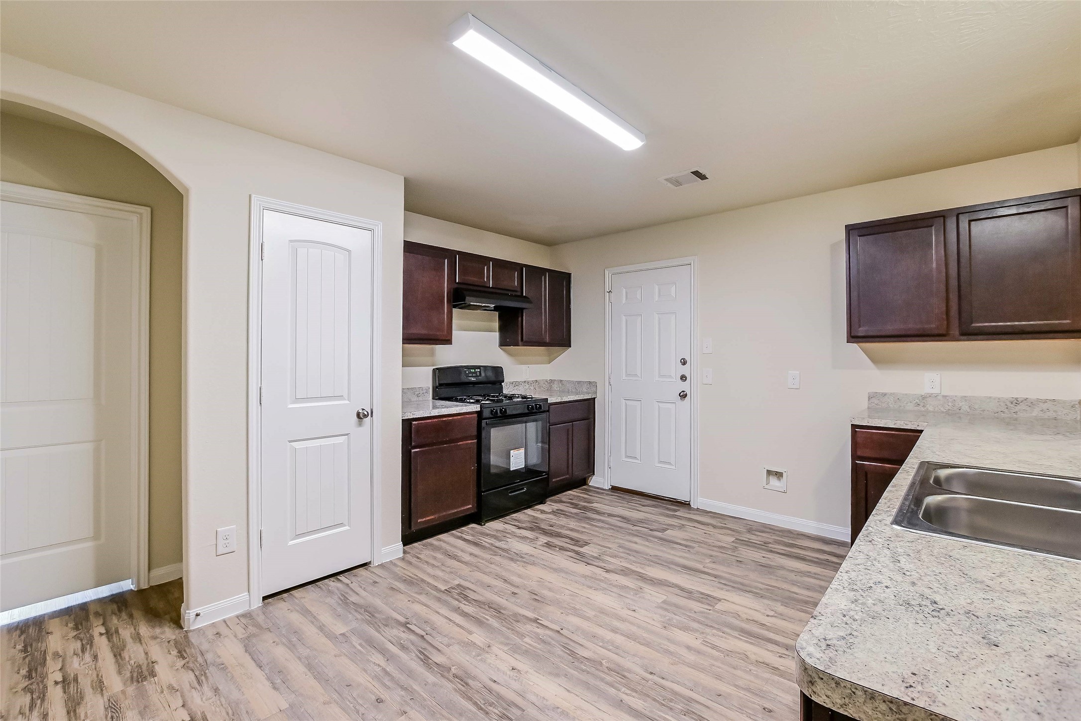 Photos may be representative of the floor plan and not the exact home. Finishes, layout, and features of the actual property for lease may vary. Photos may be representative of the floor plan and not the exact home. Finishes, layout, and features of the actual property for lease may vary.
