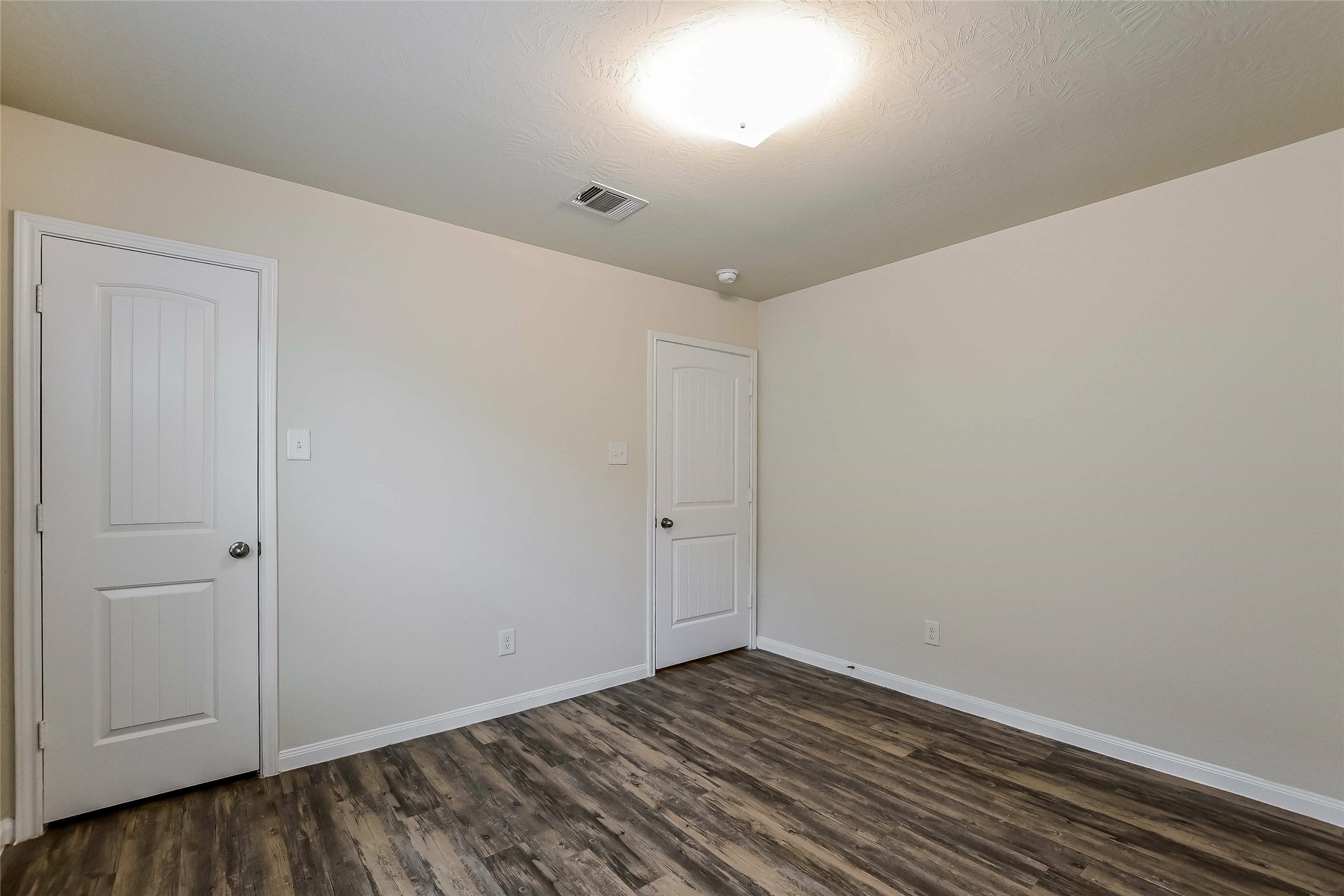 Photos may be representative of the floor plan and not the exact home. Finishes, layout, and features of the actual property for lease may vary.