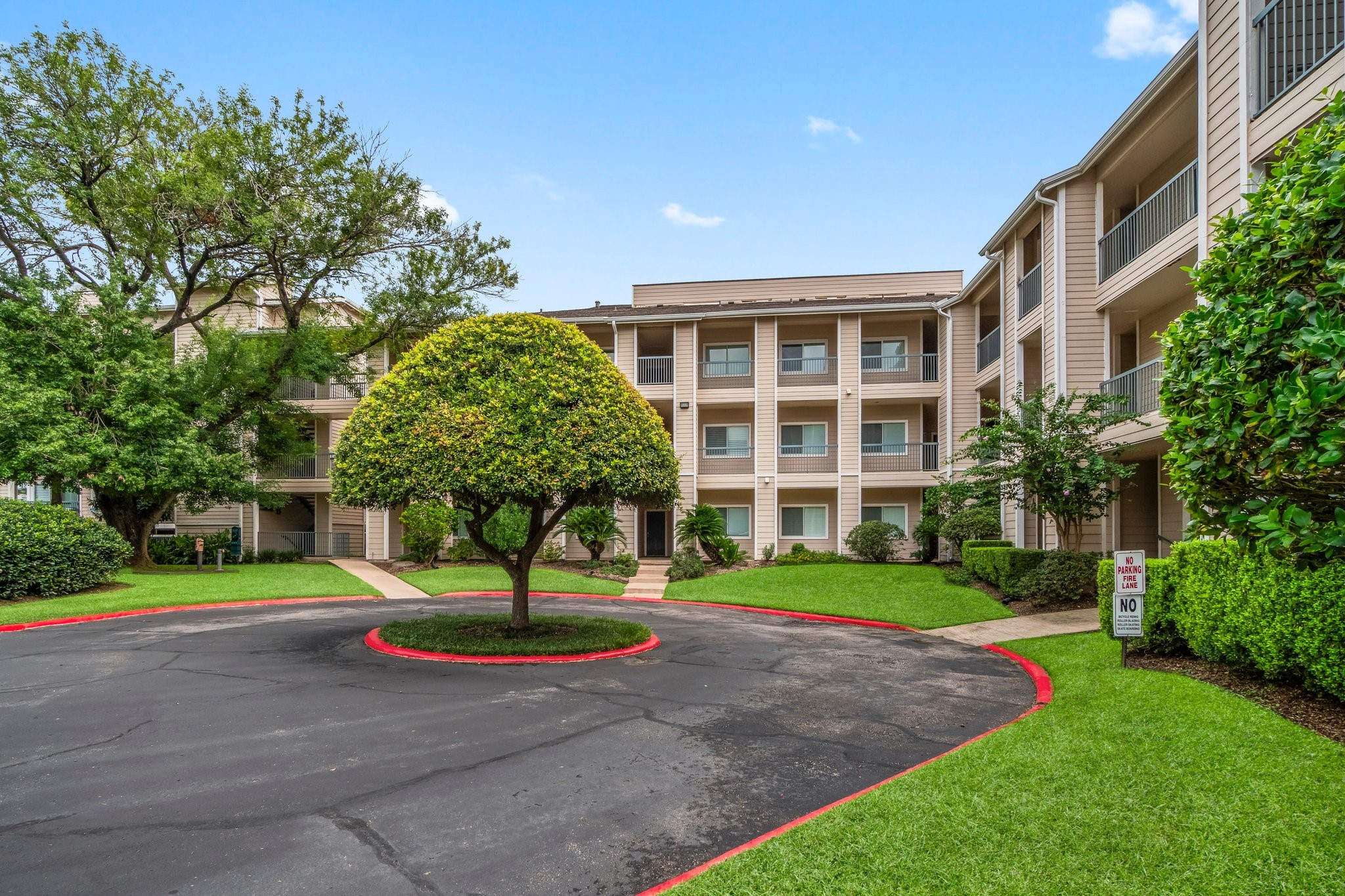 12800 Melville Drive, #A313, Montgomery, TX 77356
