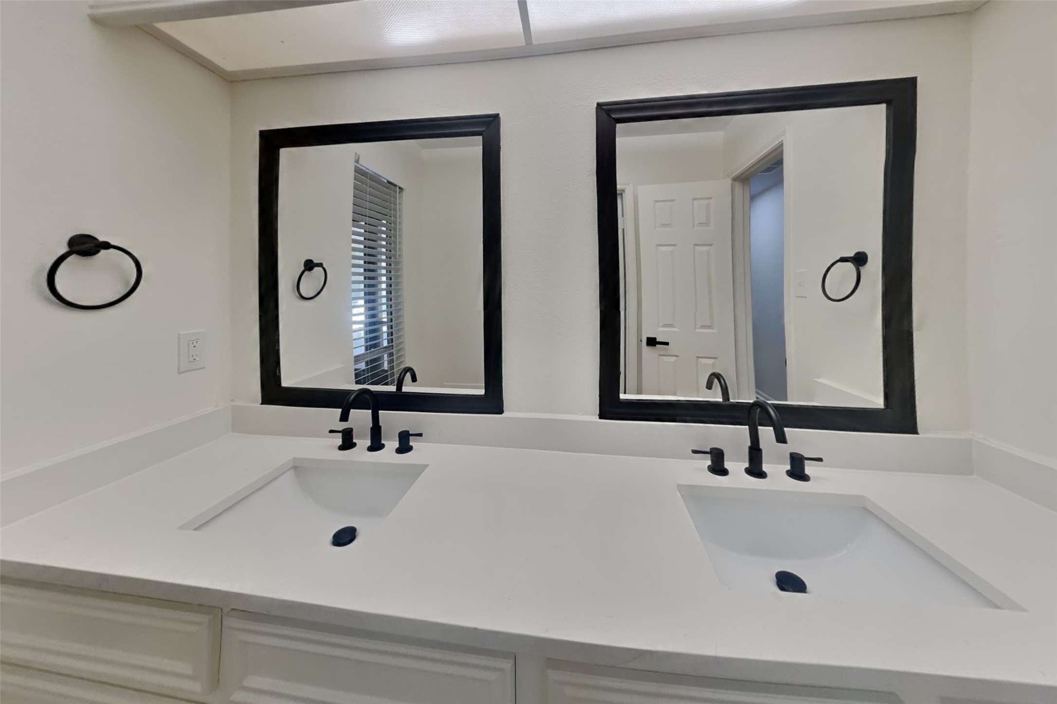 19715 Sweet Forest Lane, Humble, TX 77346