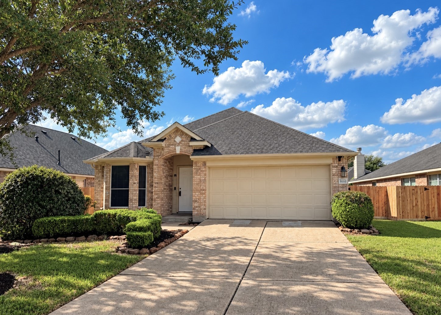 8110 Saragosa Blue Lane, Richmond, TX 77407