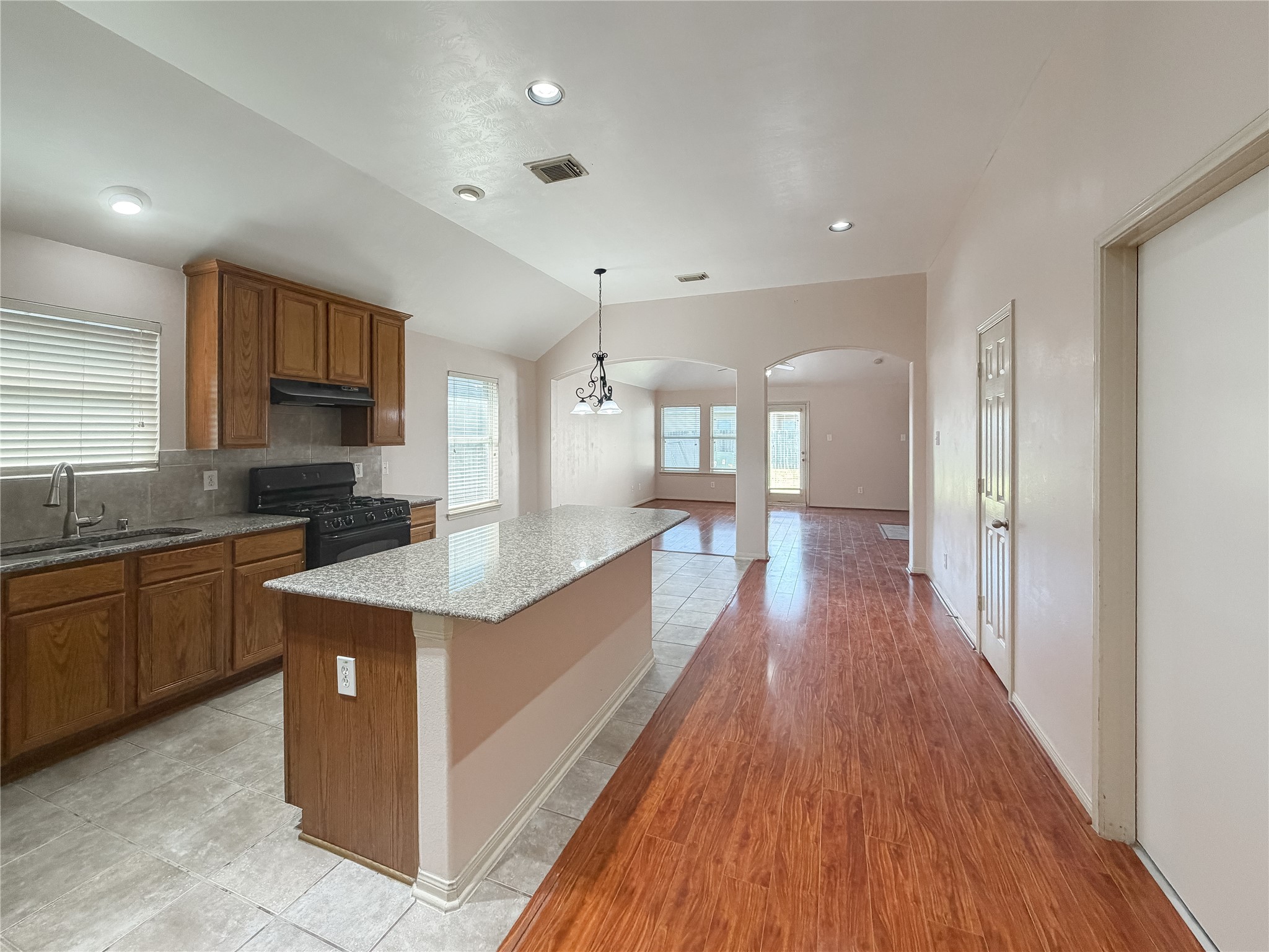 8110 Saragosa Blue Lane, Richmond, TX 77407