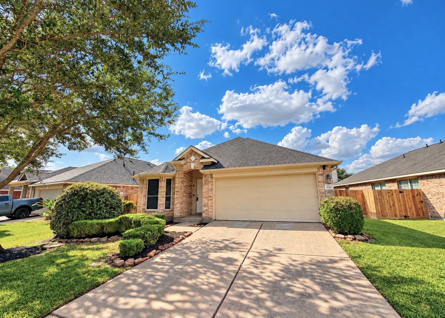 8110 Saragosa Blue Lane, Richmond, TX 77407