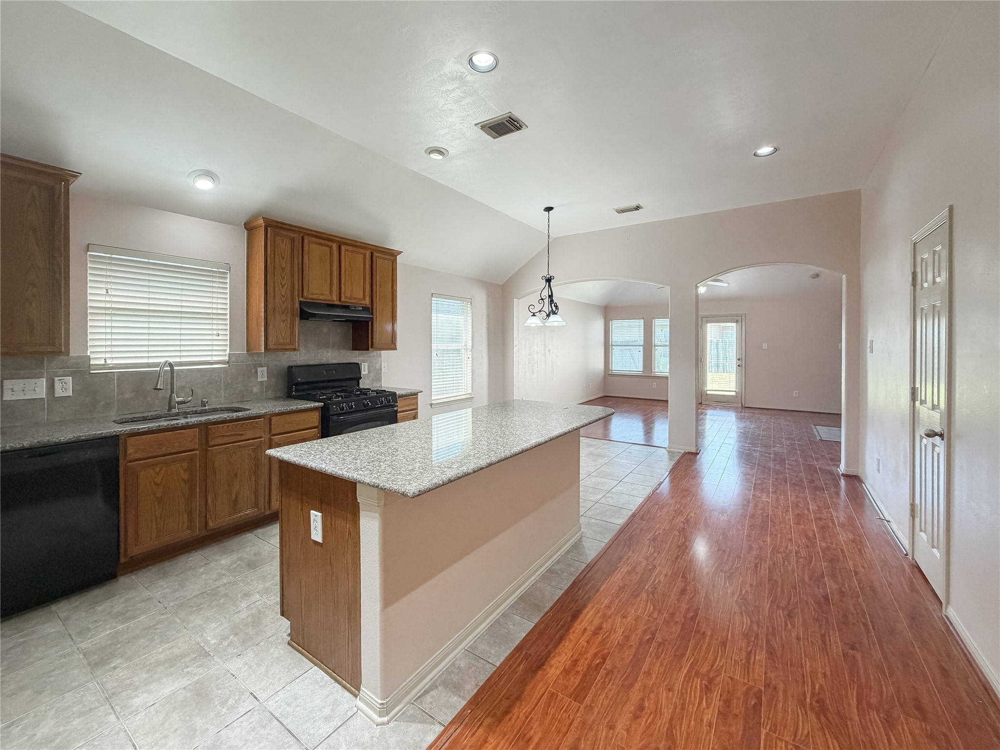 8110 Saragosa Blue Lane, Richmond, TX 77407