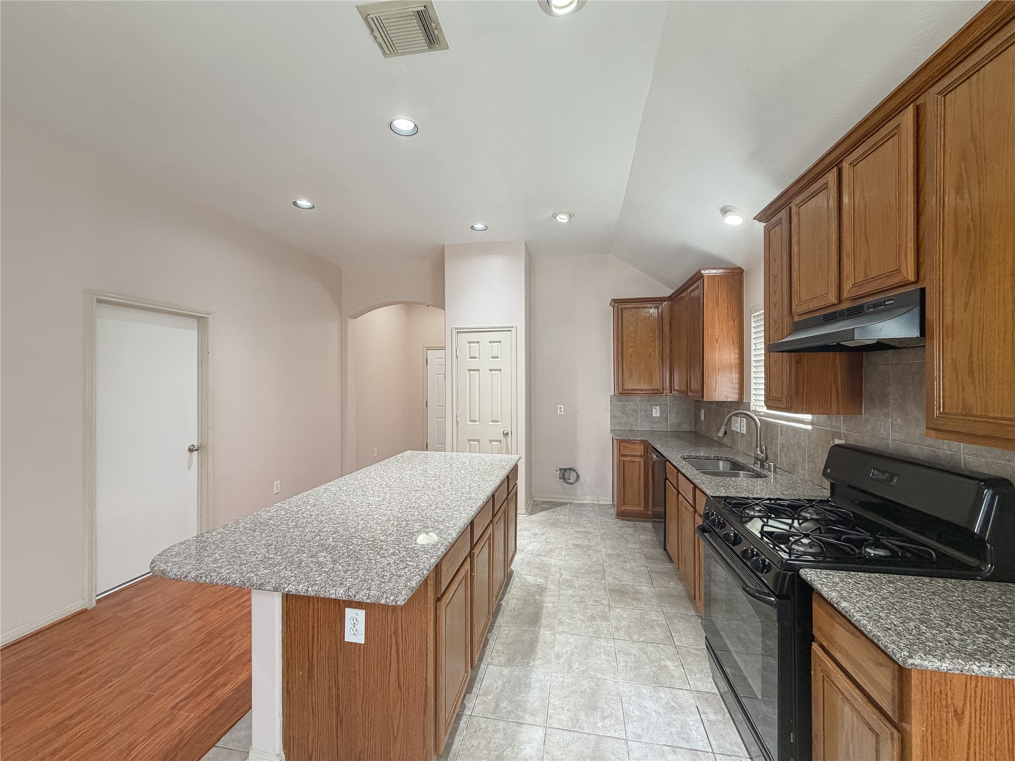 8110 Saragosa Blue Lane, Richmond, TX 77407