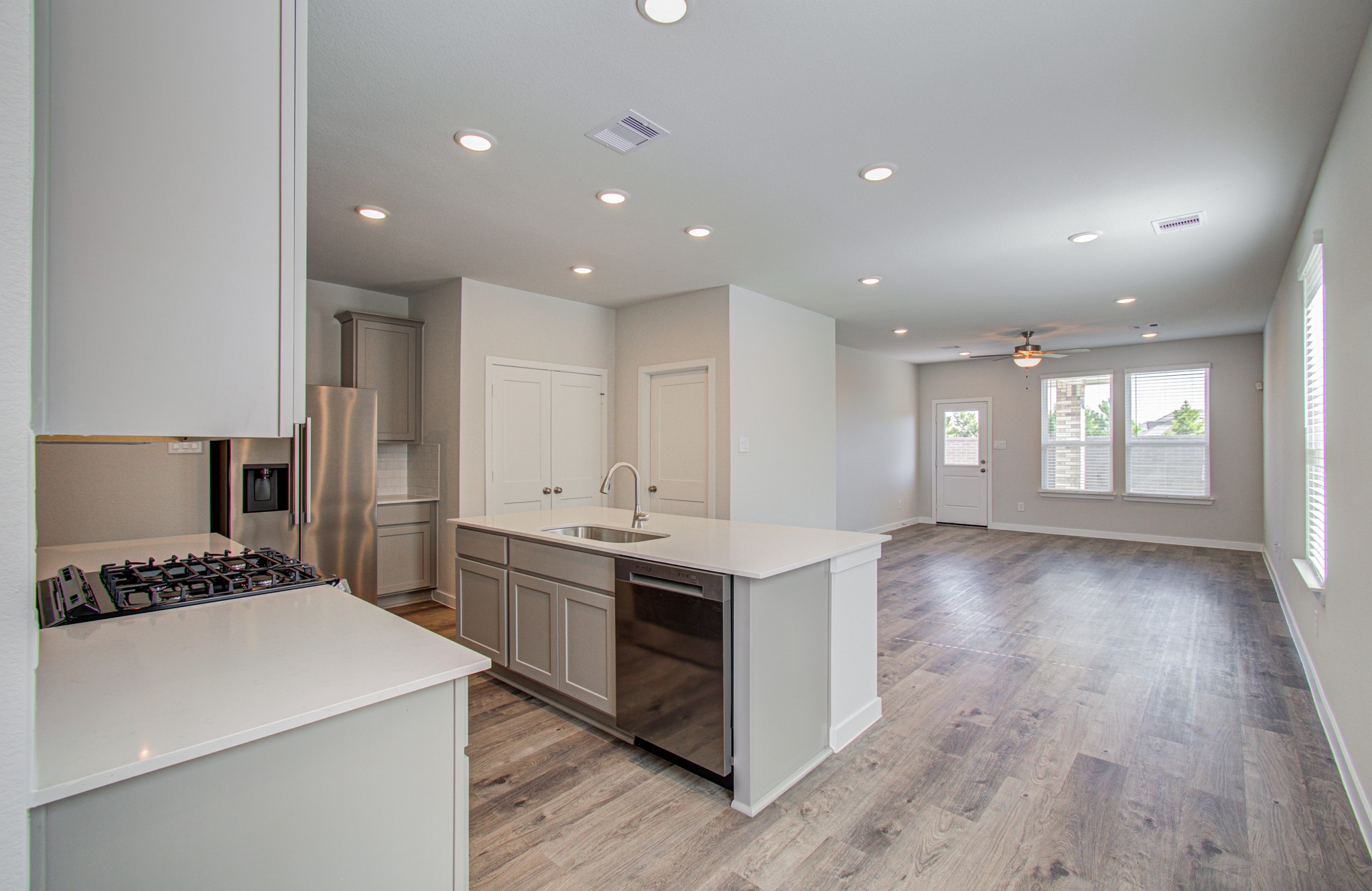 12610 Costal Bend Way, Cypress, TX 77433
