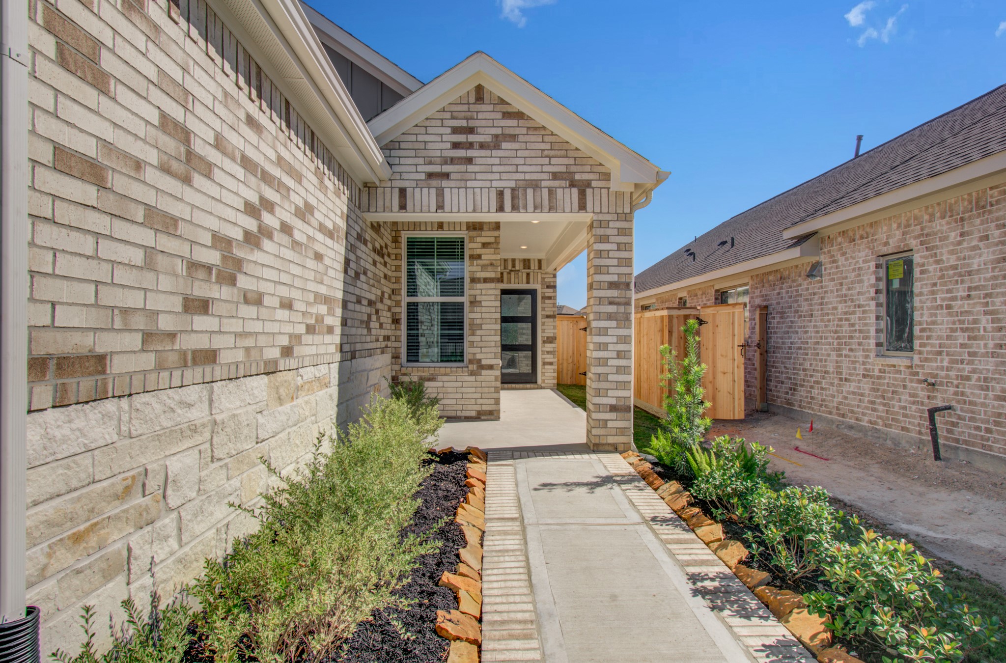 12610 Costal Bend Way, Cypress, TX 77433