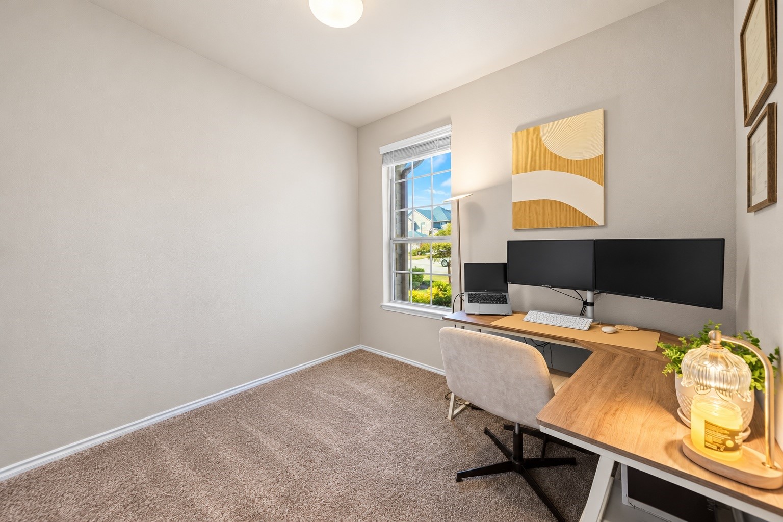 Versatile third bedroom with plenty of possibilities, whether for family, guests, or a space tailored to your lifestyle.

Virtually Enhanced