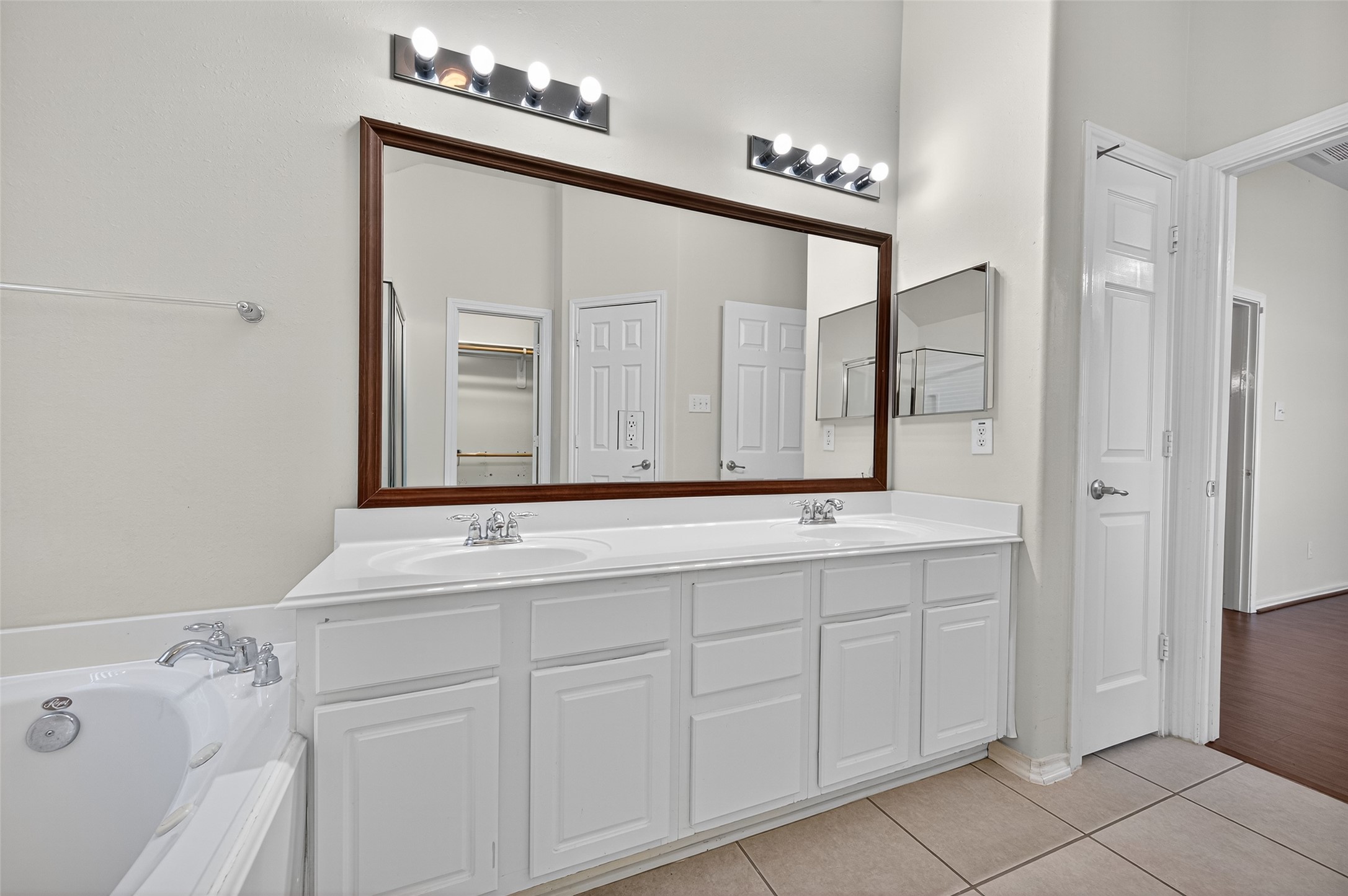 6927 Great Oaks Shadow Drive, Houston, TX 77083