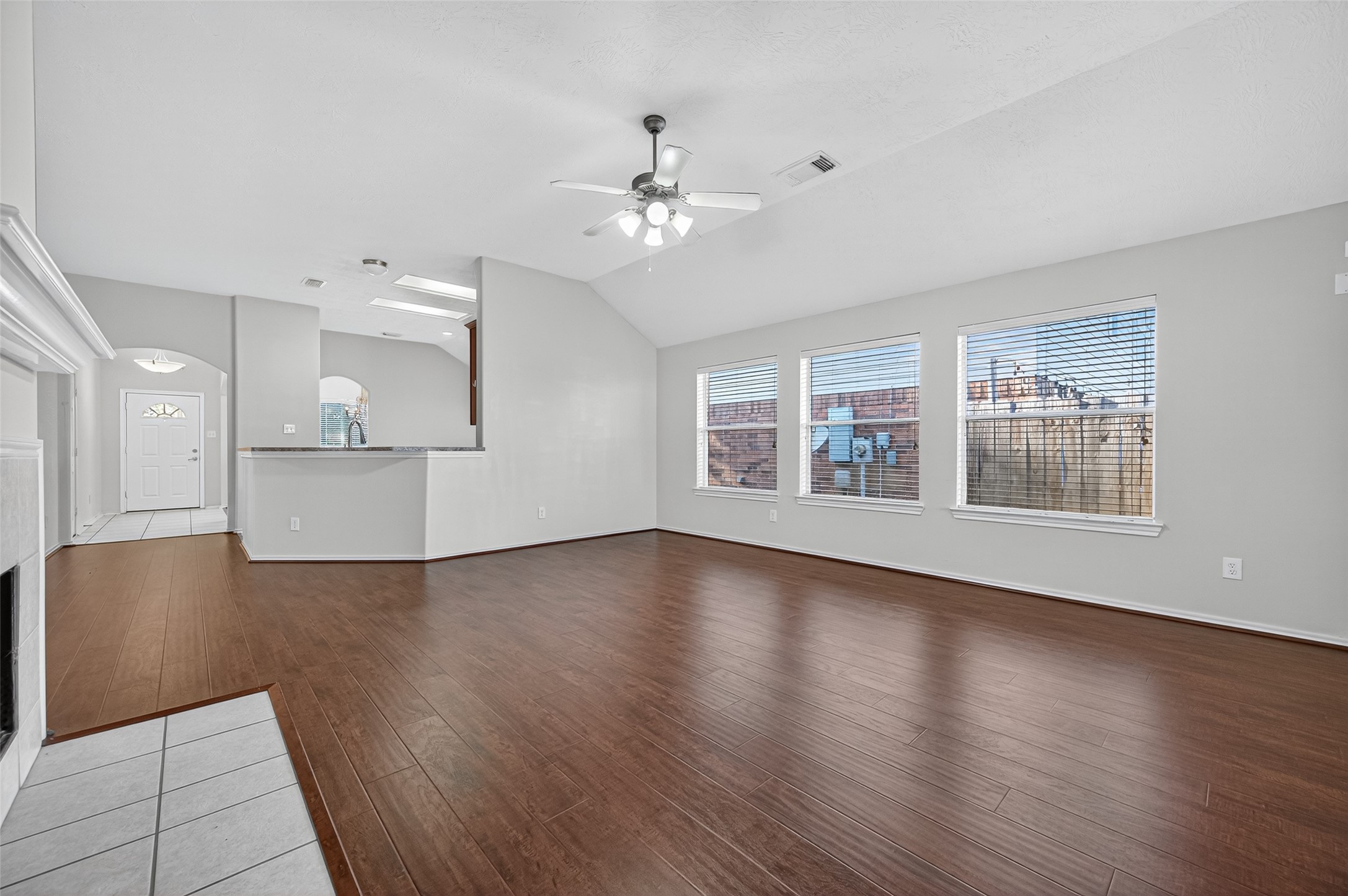 6927 Great Oaks Shadow Drive, Houston, TX 77083