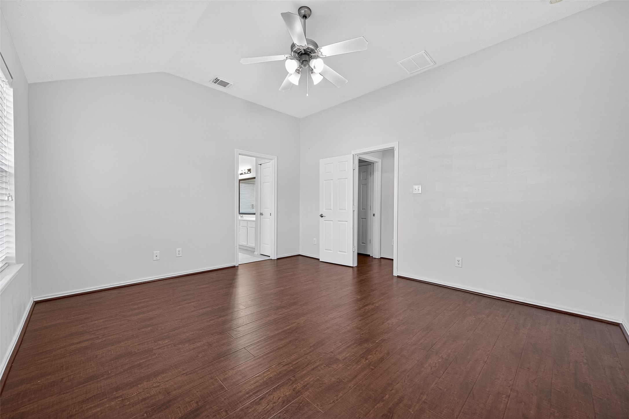 6927 Great Oaks Shadow Drive, Houston, TX 77083