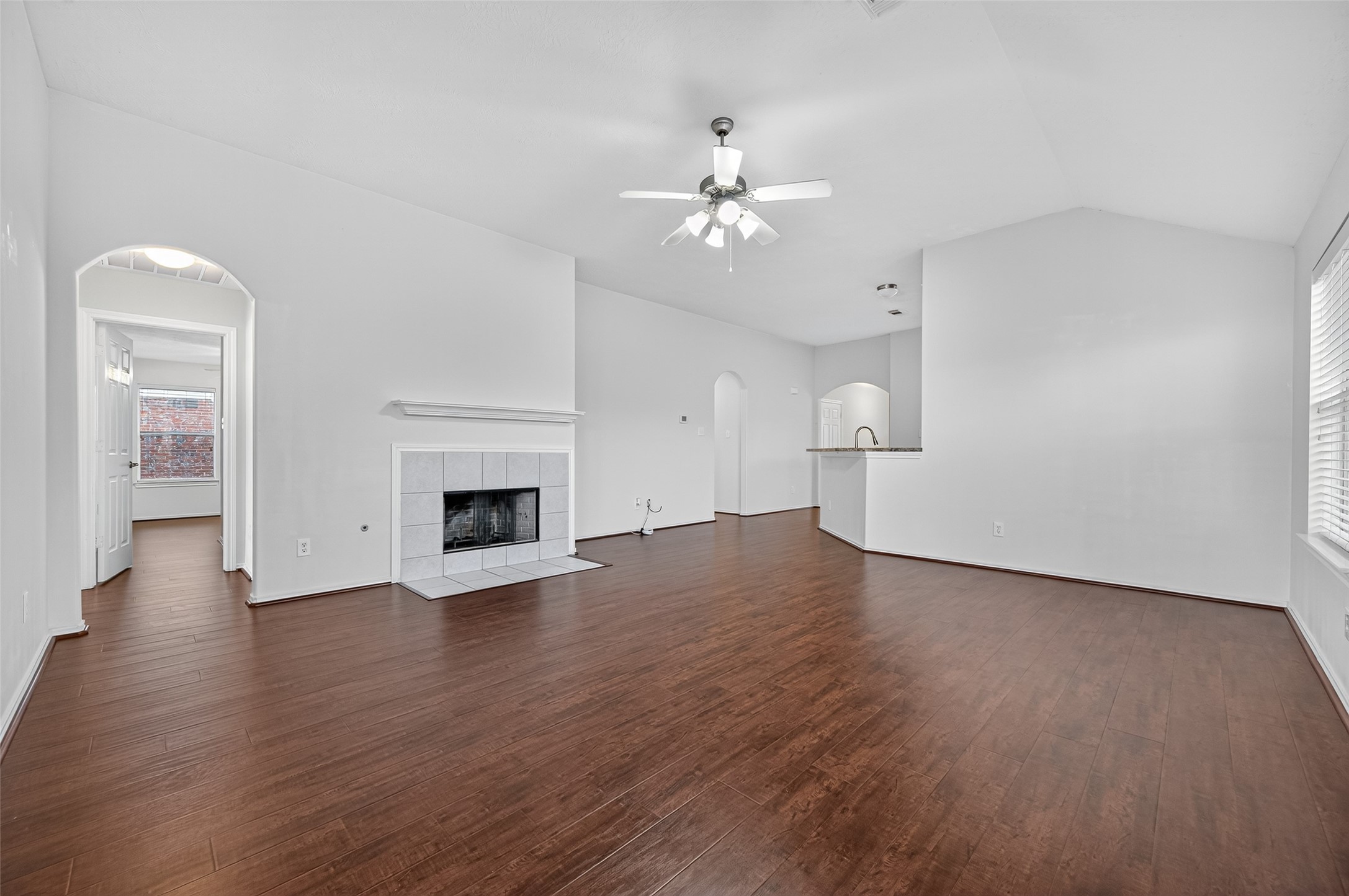 6927 Great Oaks Shadow Drive, Houston, TX 77083
