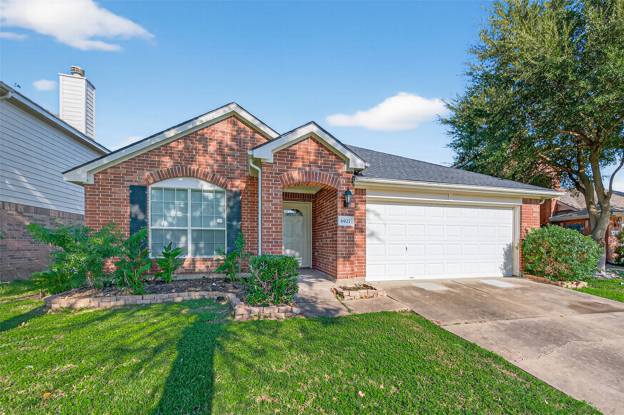6927 Great Oaks Shadow Drive, Houston, TX 77083
