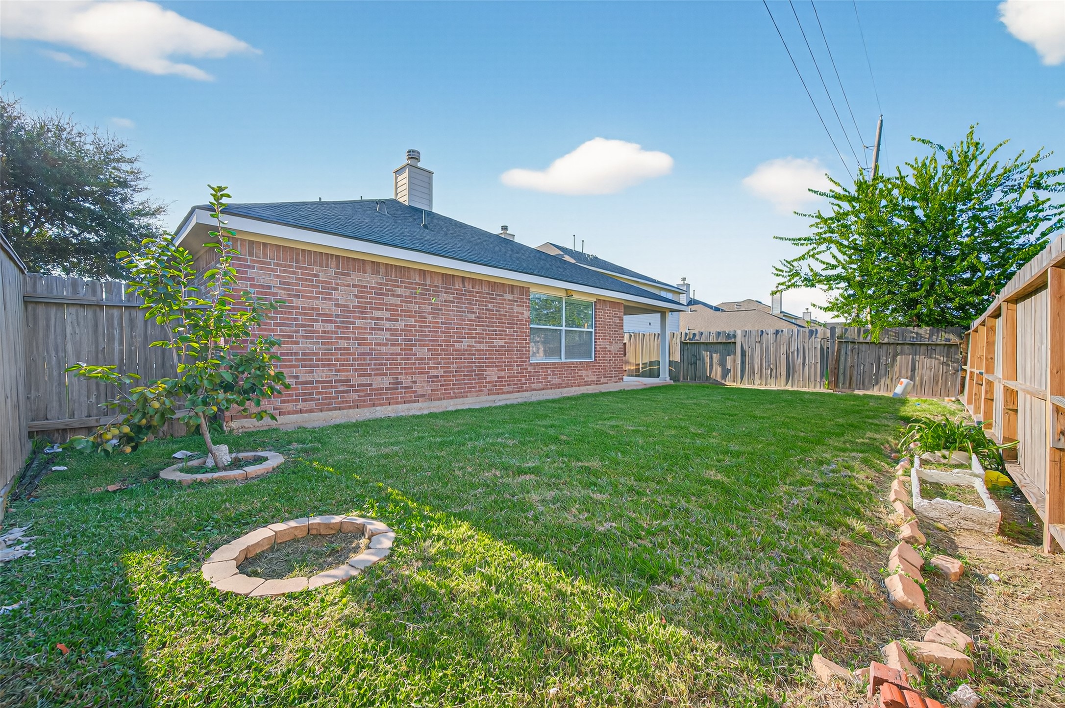 6927 Great Oaks Shadow Drive, Houston, TX 77083