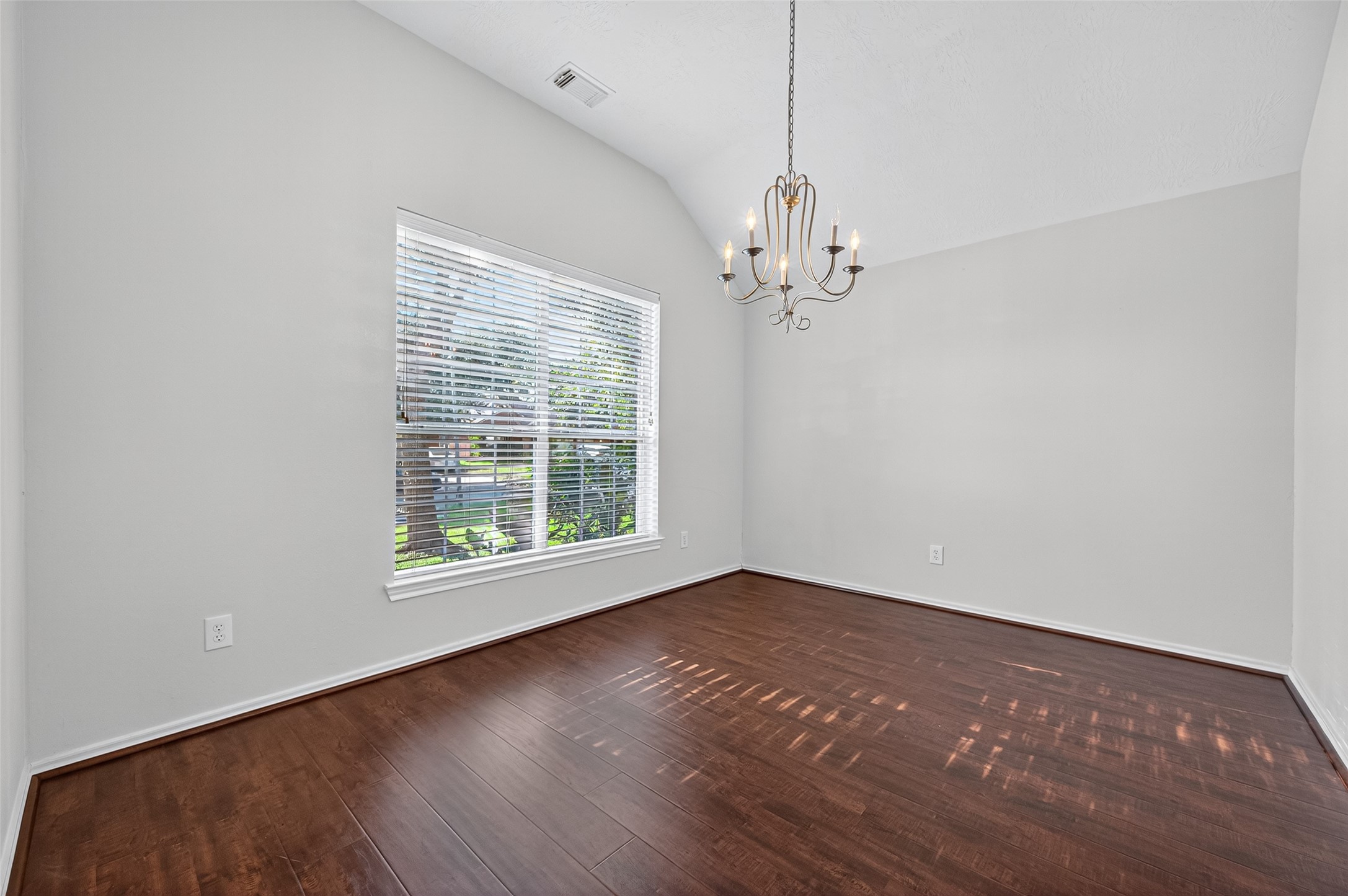 6927 Great Oaks Shadow Drive, Houston, TX 77083