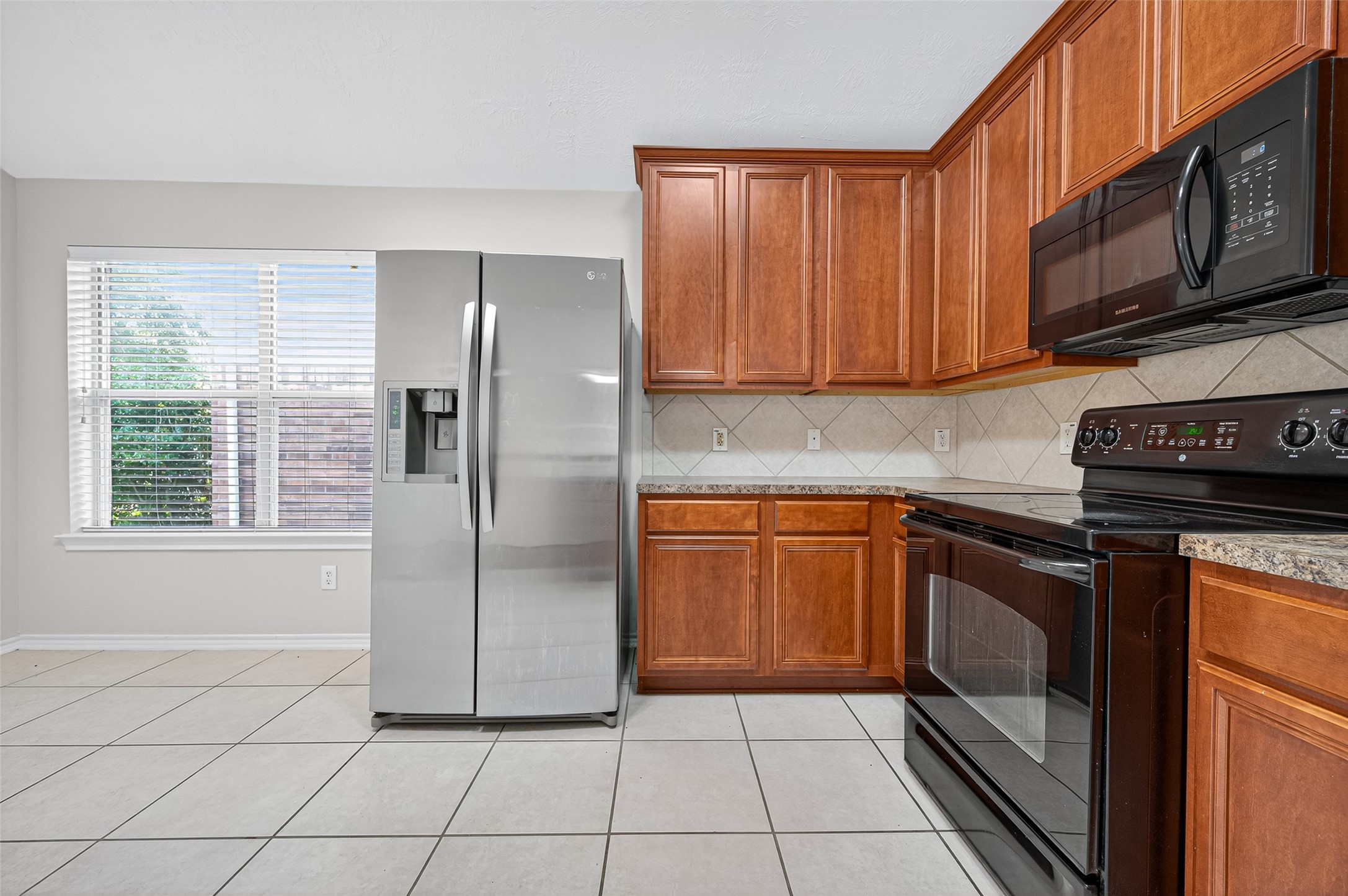 6927 Great Oaks Shadow Drive, Houston, TX 77083