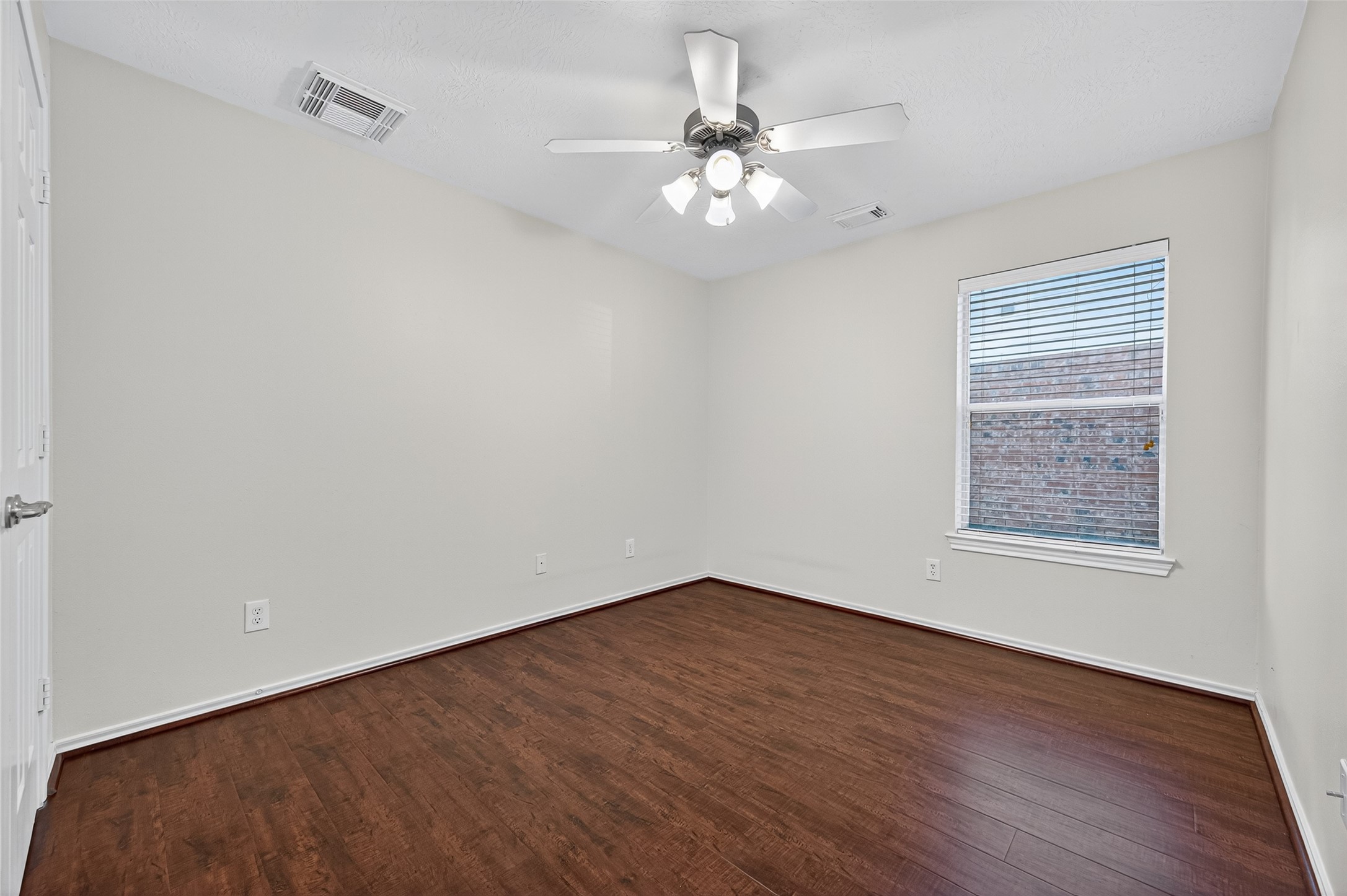 6927 Great Oaks Shadow Drive, Houston, TX 77083