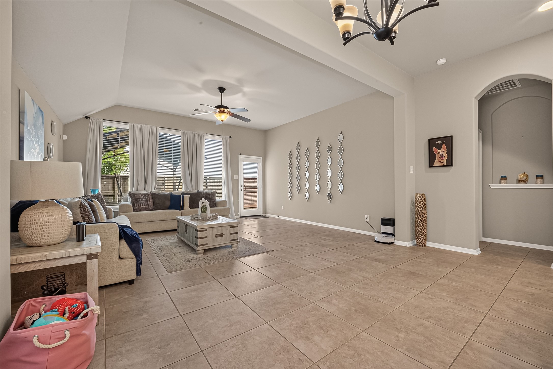 2115 Rolling Hills Drive, Pearland, TX 77581
