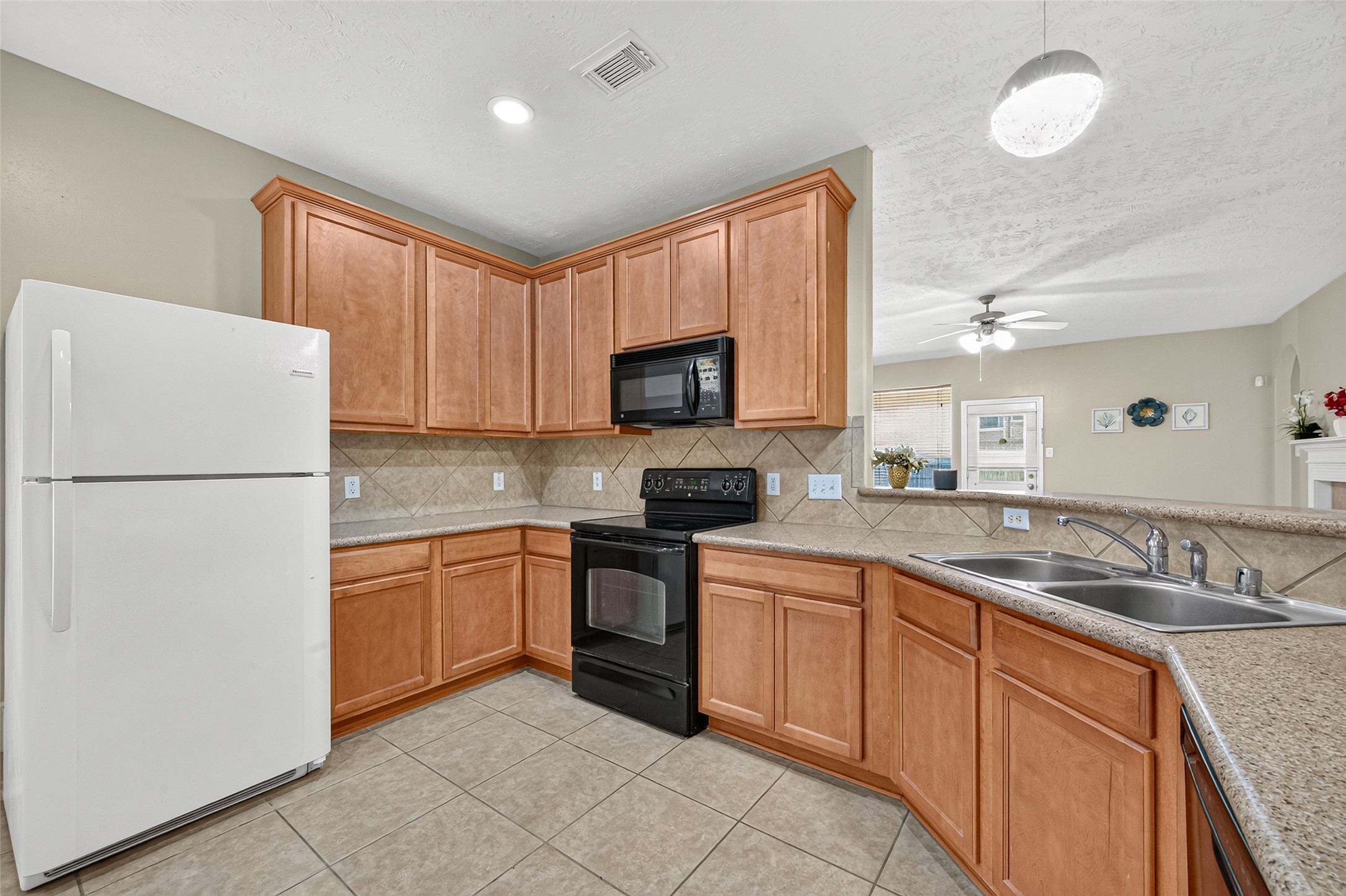 20119 Benton Springs Ln, Richmond, TX 77407