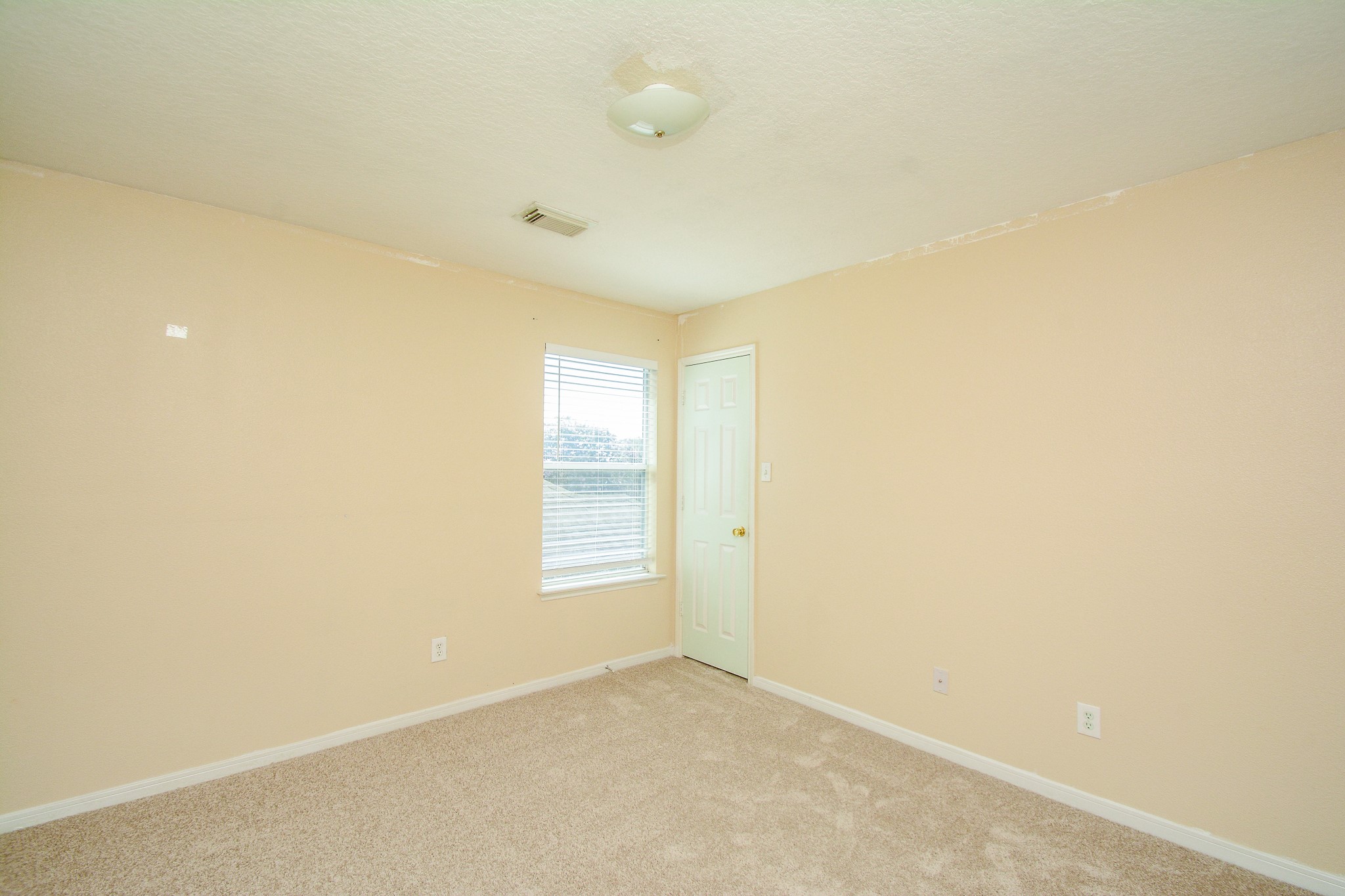 Upstairs bedroom 3 of 3 NEW CARPET