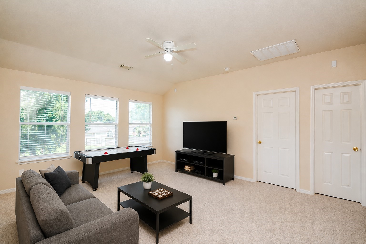 Spacious upstairs game room! NEW CARPET *virtually staged*