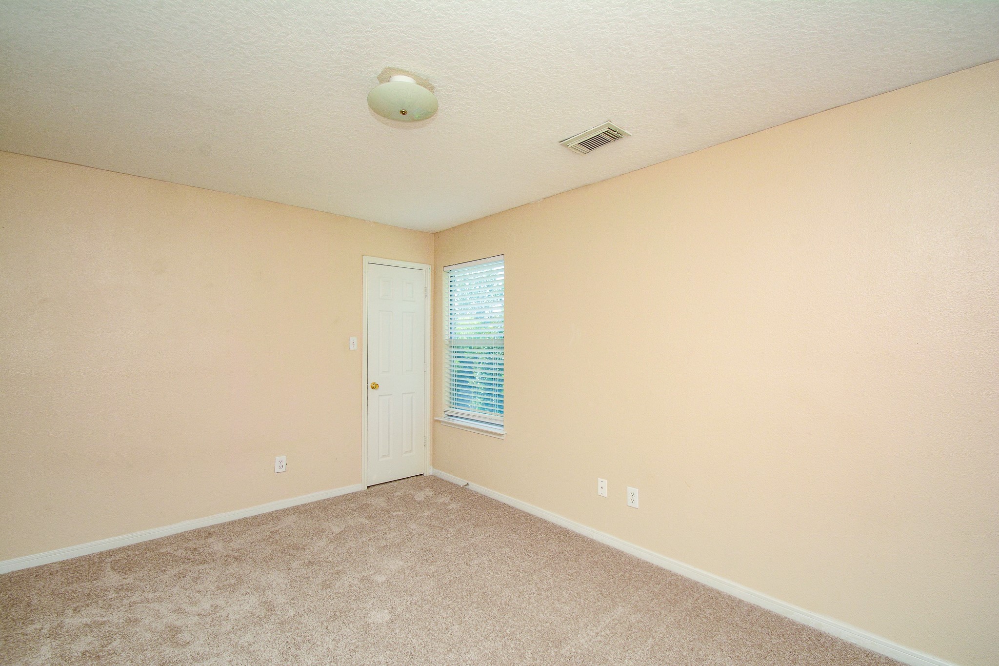 Upstairs bedroom 2 of 3 NEW CARPET
