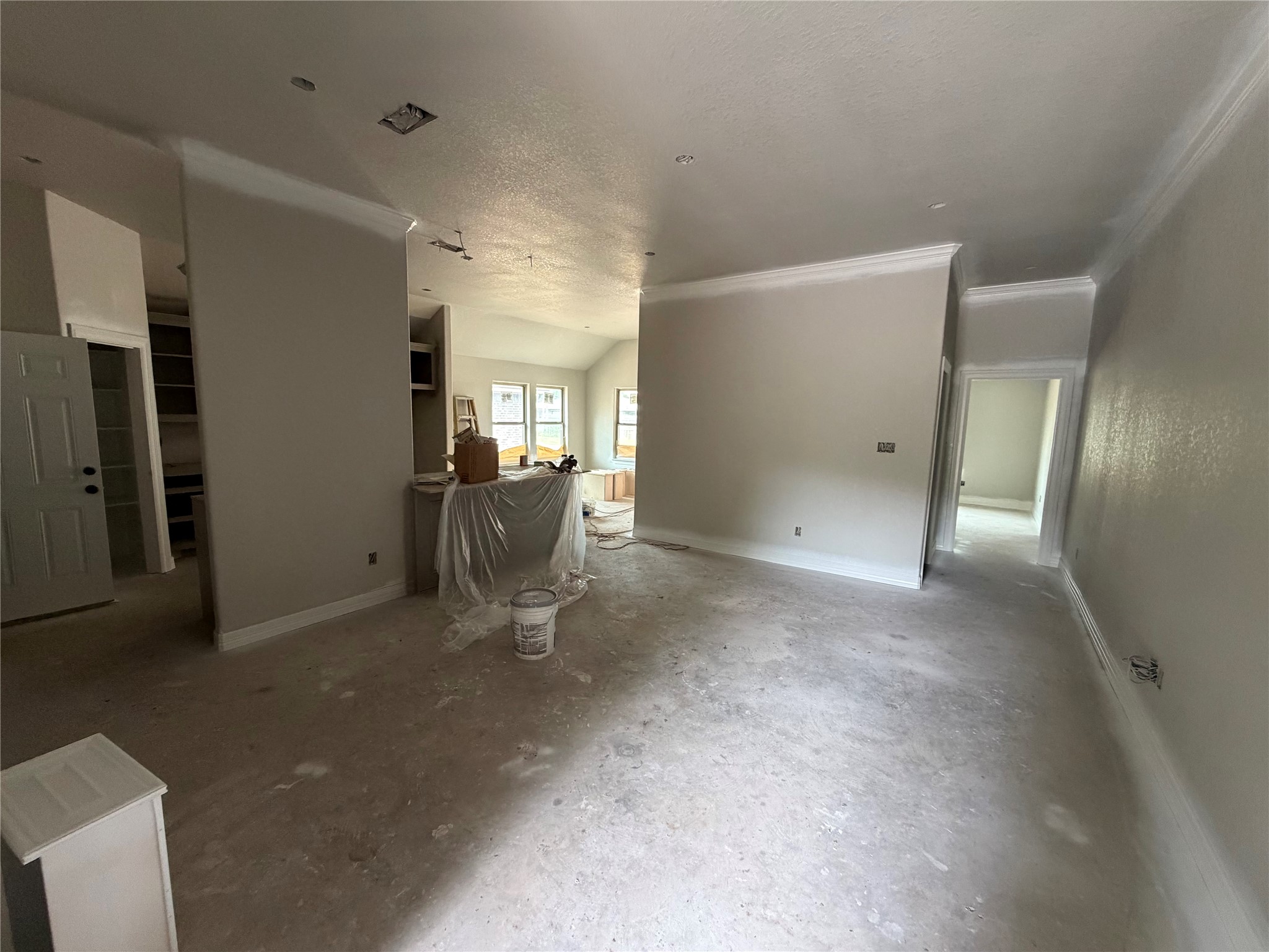 1047 S Anderson Street, Angleton, TX 77515