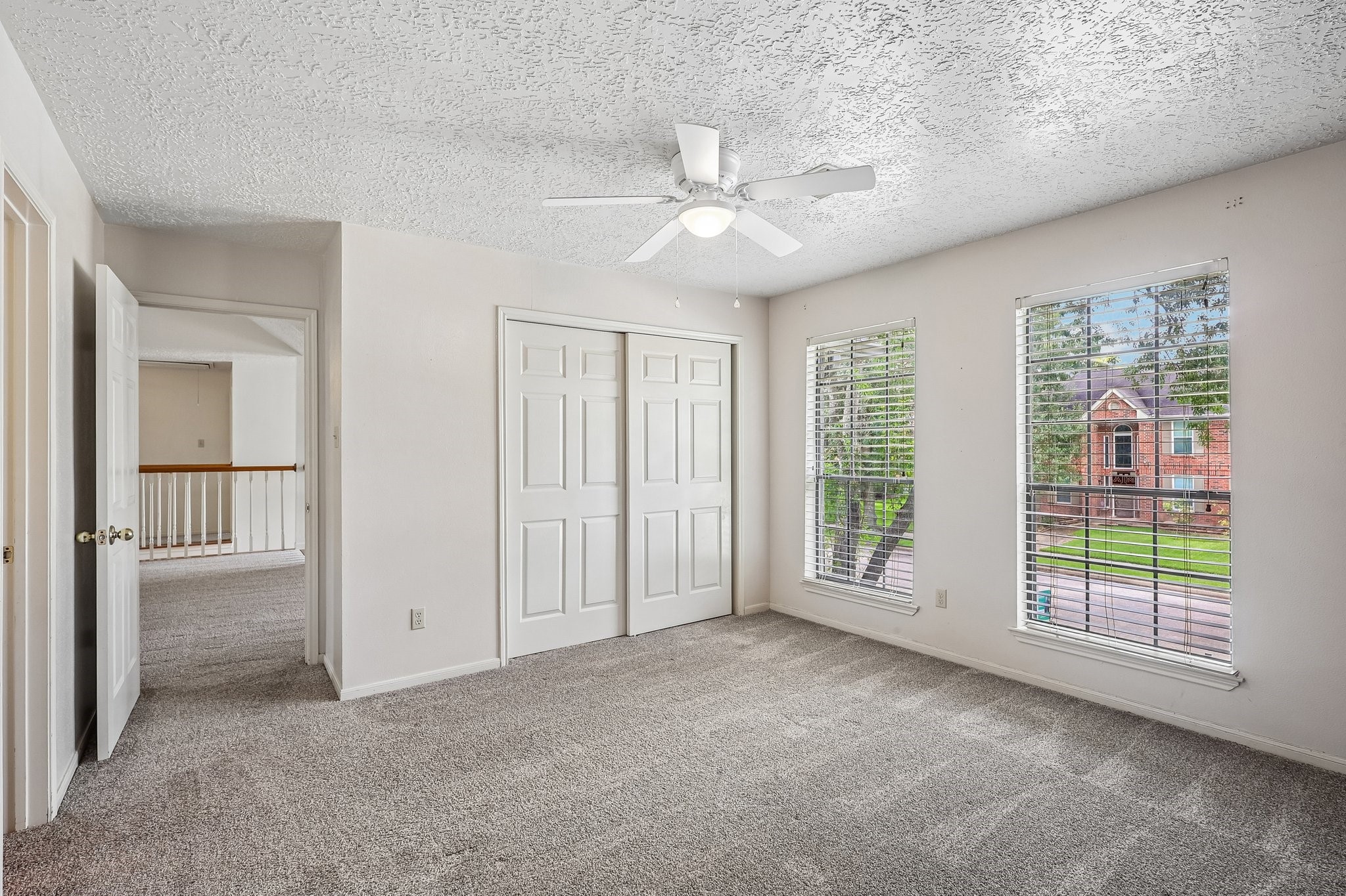 907 Remington Court, Friendswood, TX 77546