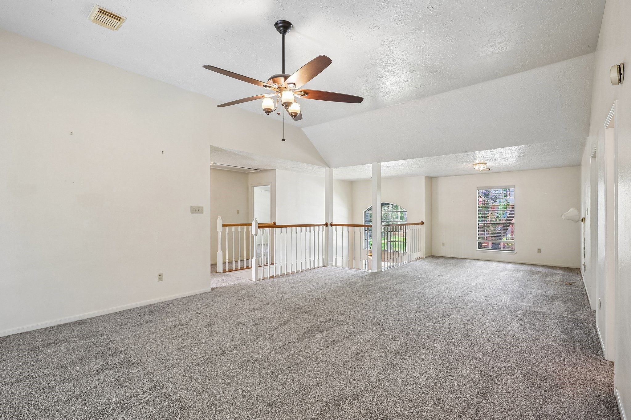 907 Remington Court, Friendswood, TX 77546
