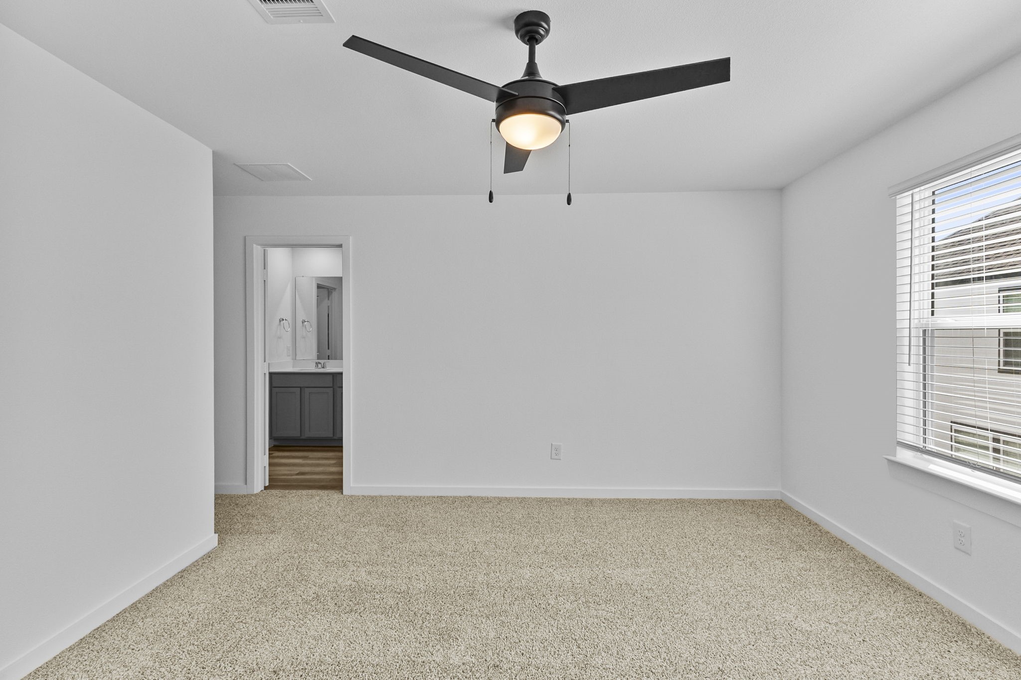 5813 Burt Street, Houston, TX 77091