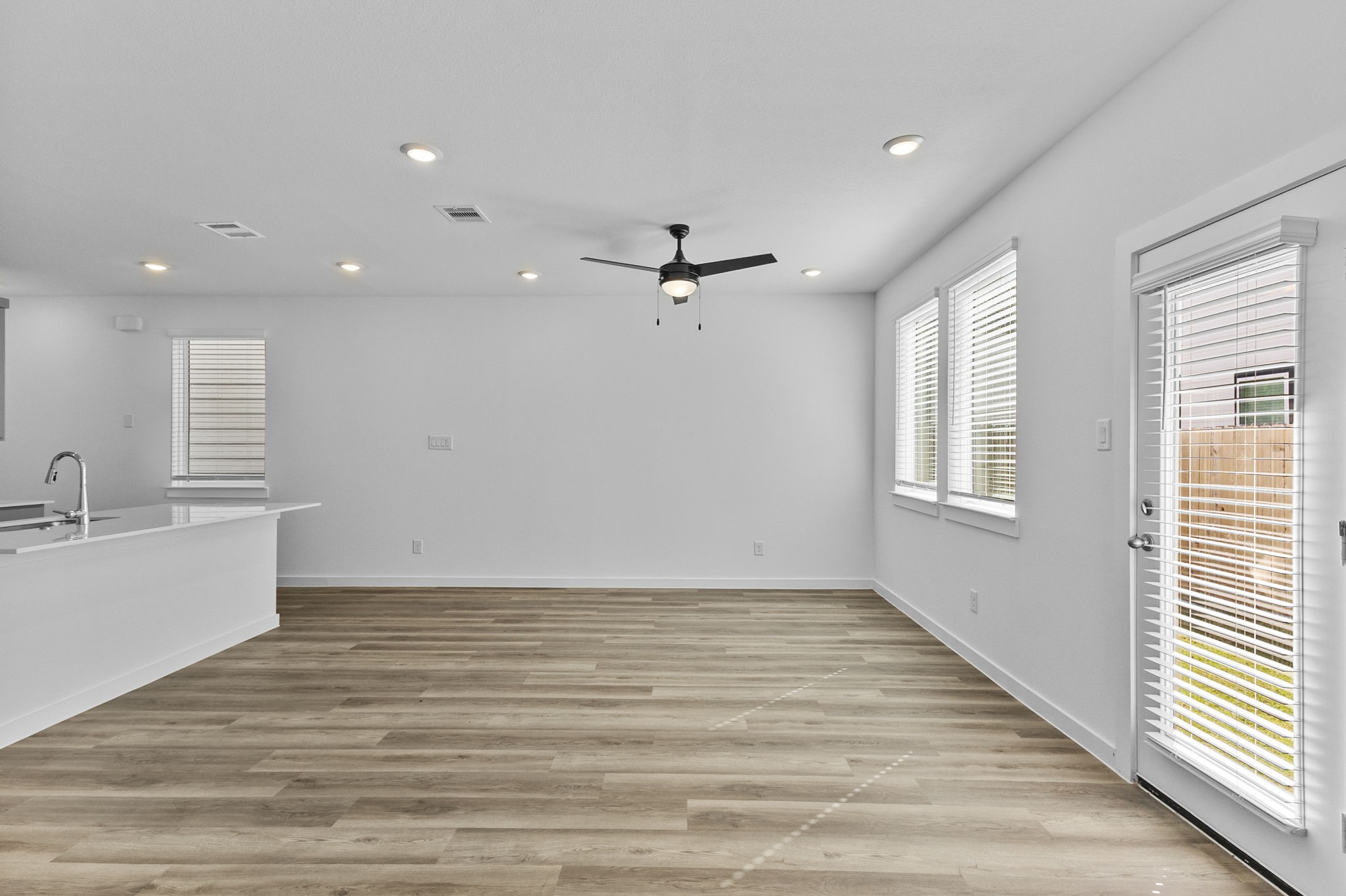 5813 Burt Street, Houston, TX 77091