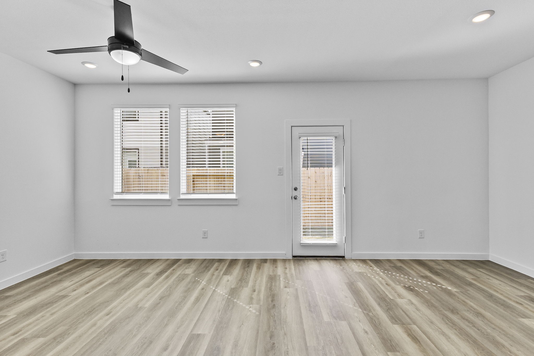 5813 Burt Street, Houston, TX 77091
