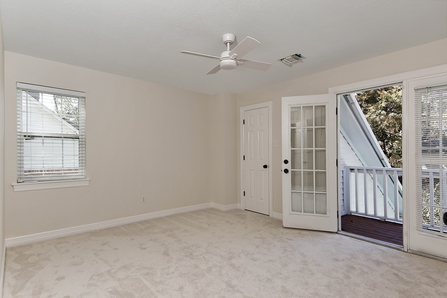 87 Rush Haven Drive, The Woodlands, TX 77381