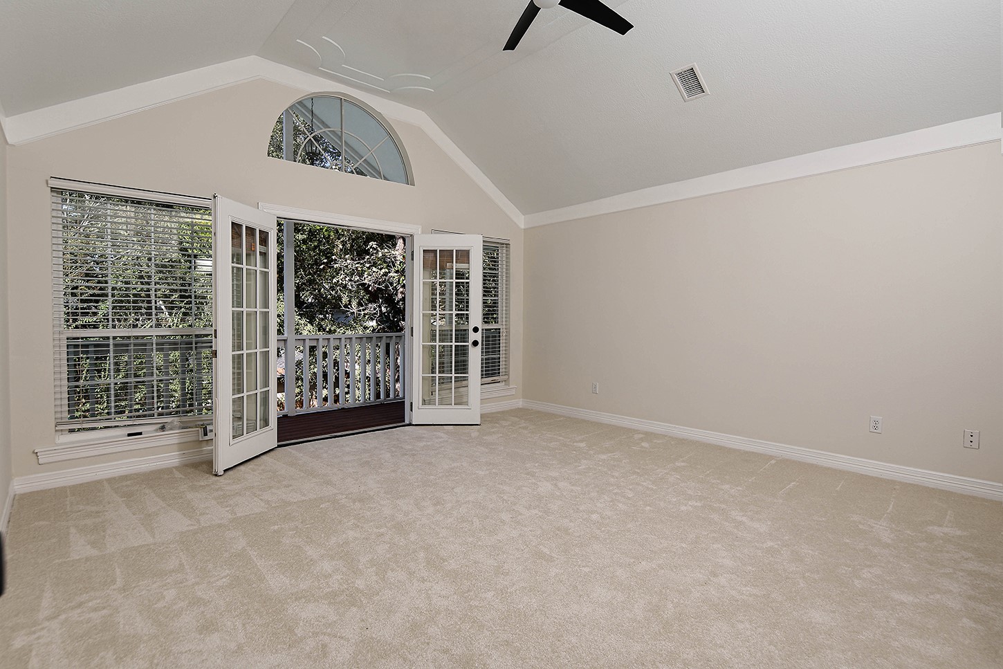 87 Rush Haven Drive, The Woodlands, TX 77381