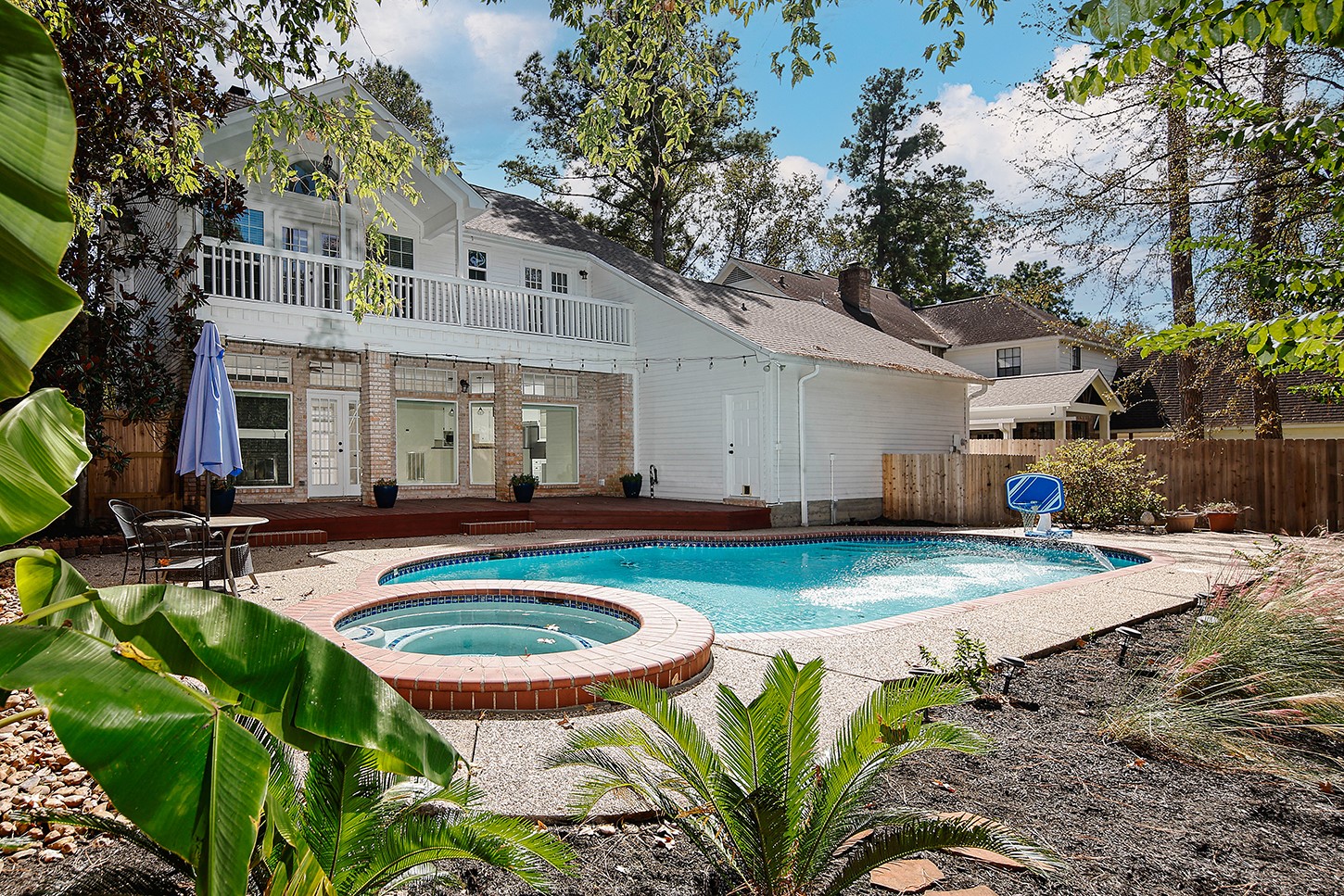 87 Rush Haven Drive, The Woodlands, TX 77381