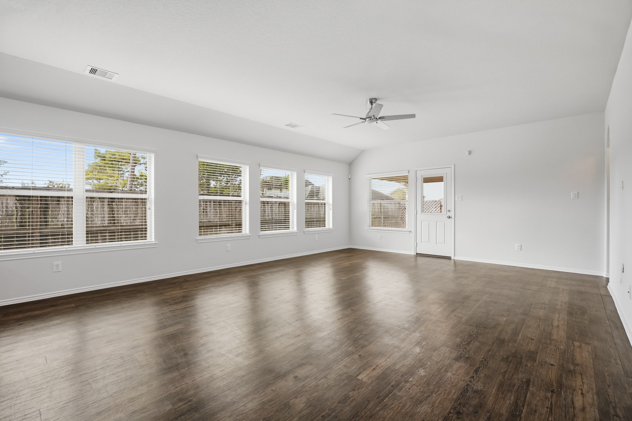 516 Fieldhaven Court, La Marque, TX 77568 516 Fieldhaven Court, La Marque, TX 77568