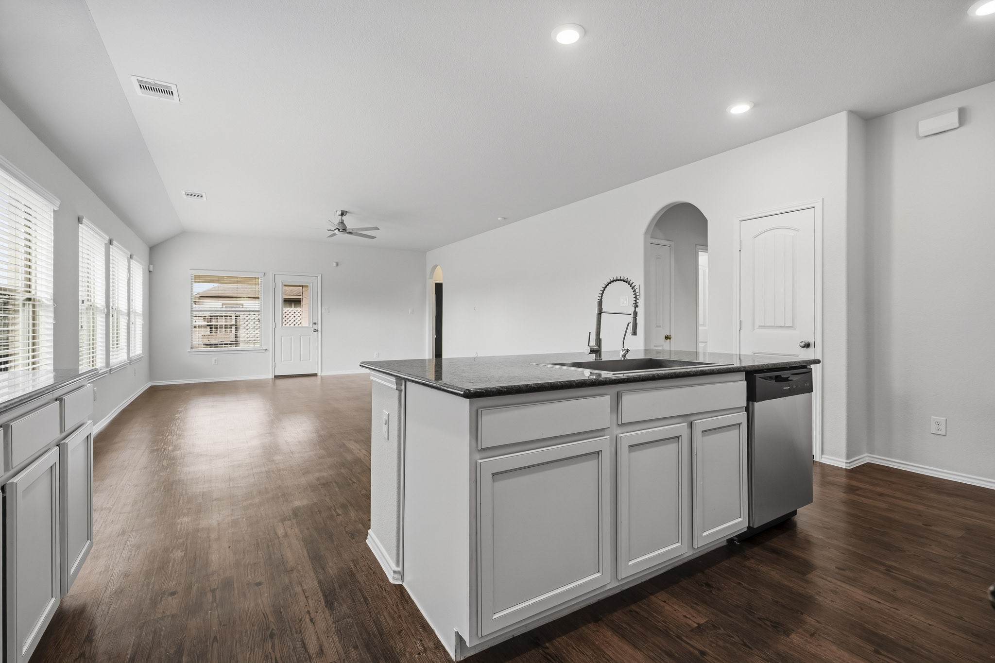 516 Fieldhaven Court, La Marque, TX 77568 516 Fieldhaven Court, La Marque, TX 77568